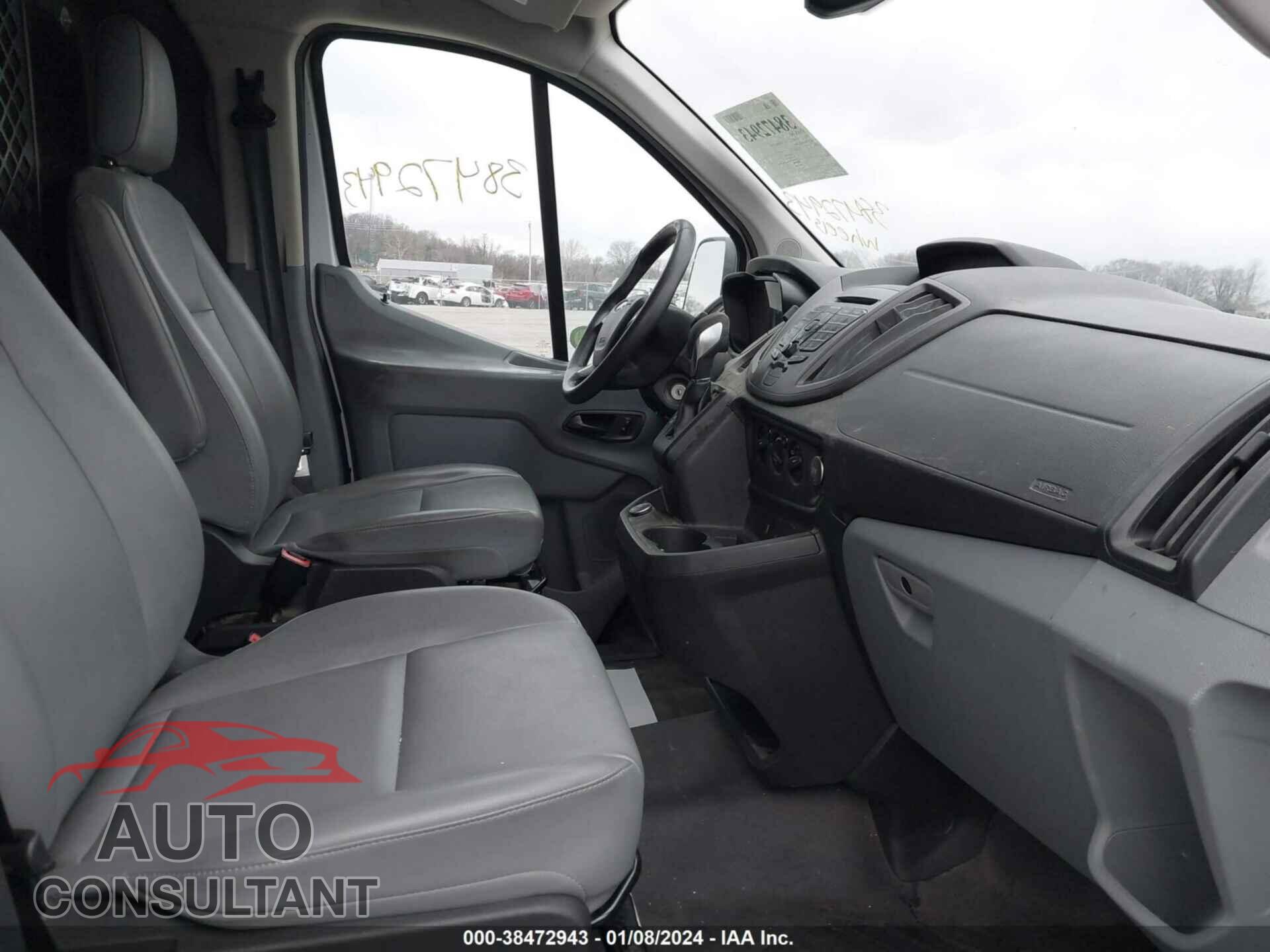 FORD TRANSIT-250 2019 - 1FTYR1ZM4KKA09652