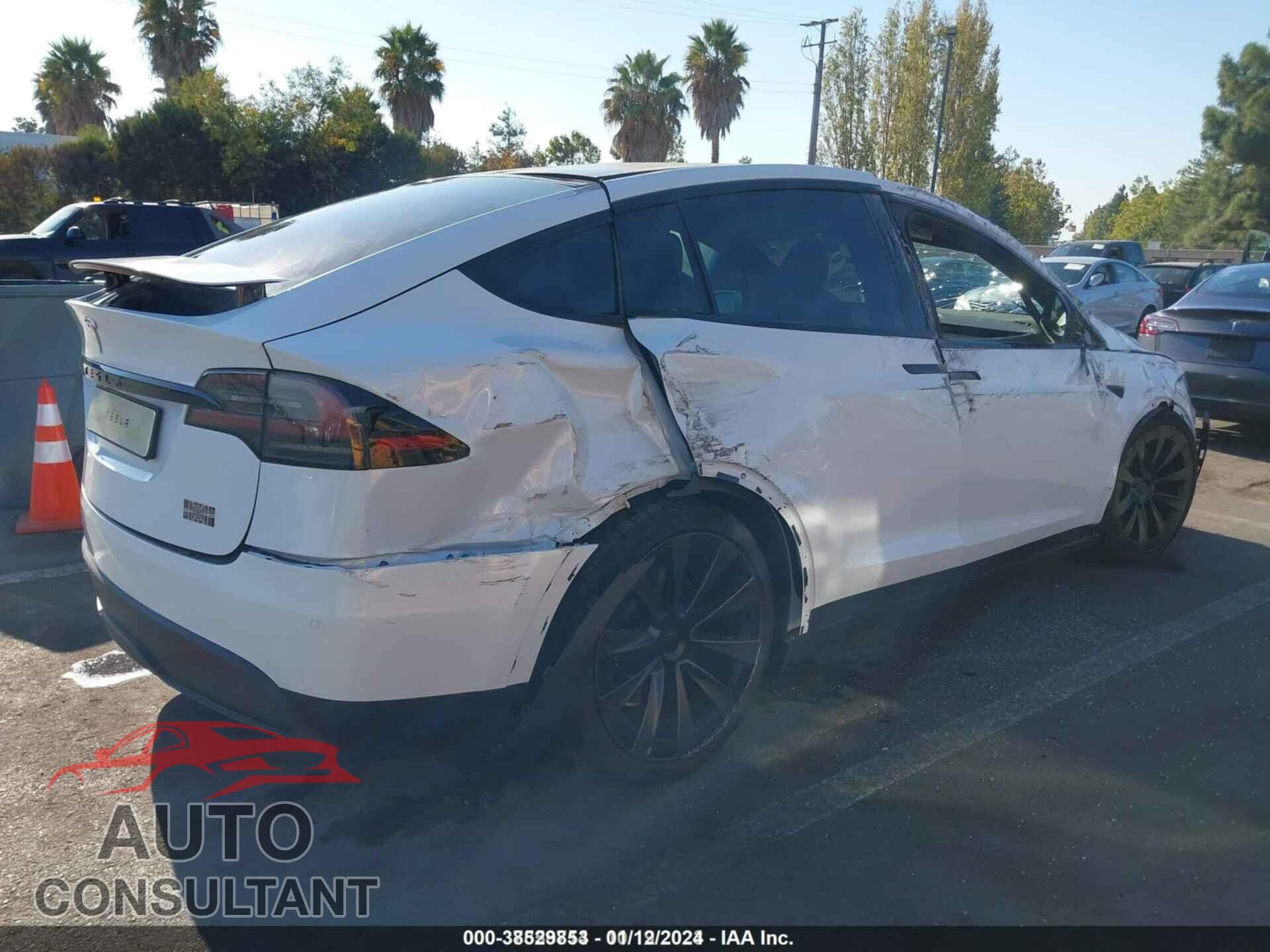 TESLA MODEL X 2023 - 7SAXCCE60PF371047