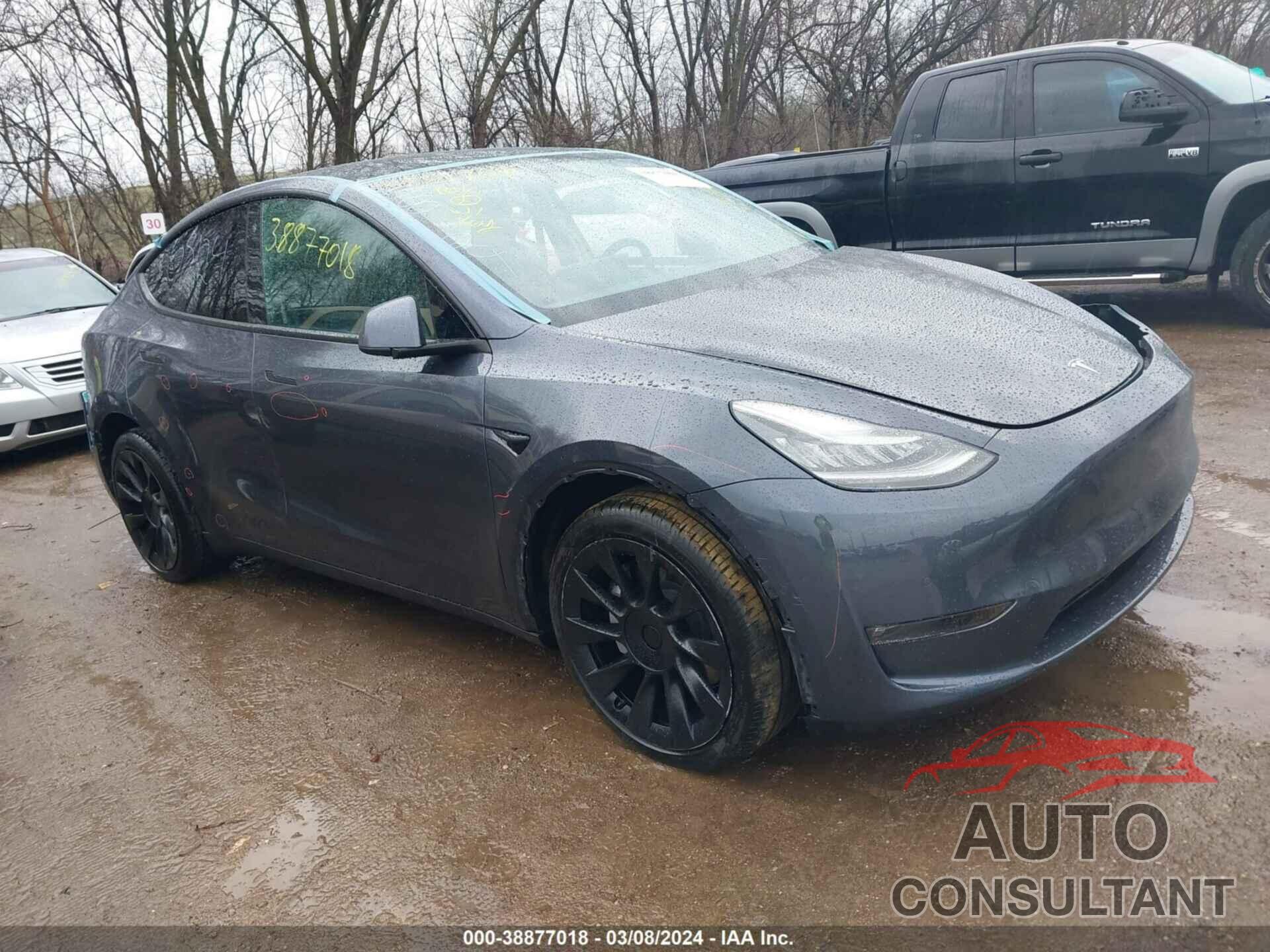 TESLA MODEL Y 2021 - 5YJYGDEEXMF111916