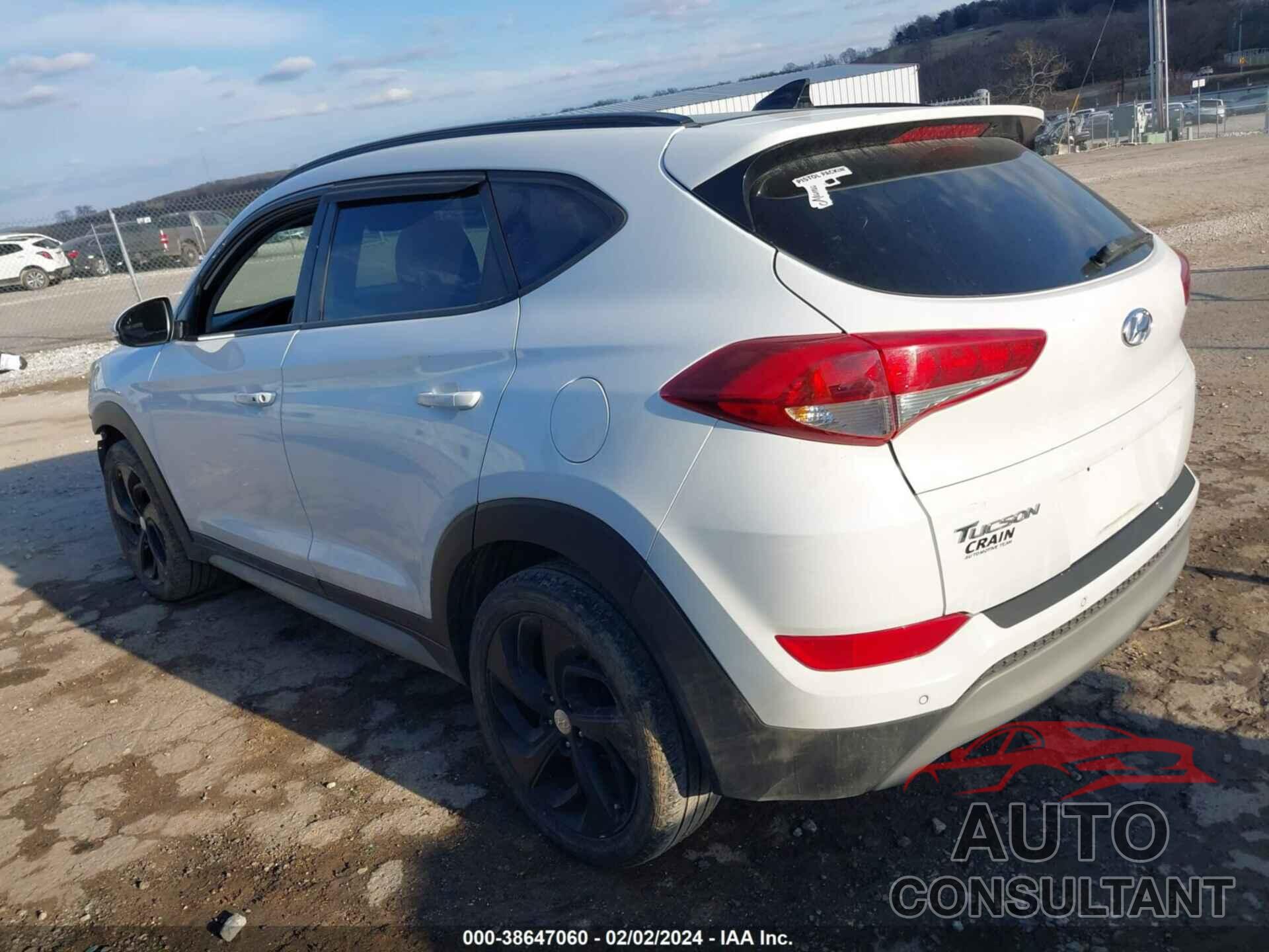 HYUNDAI TUCSON 2018 - KM8J3CA28JU669927