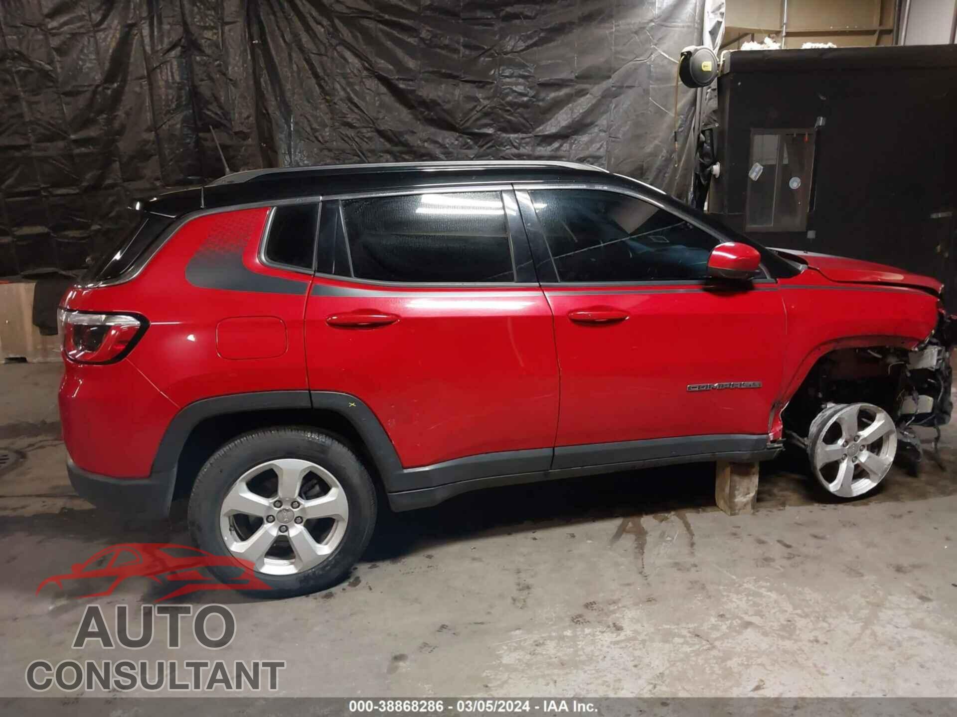 JEEP COMPASS 2018 - 3C4NJDBB4JT261547
