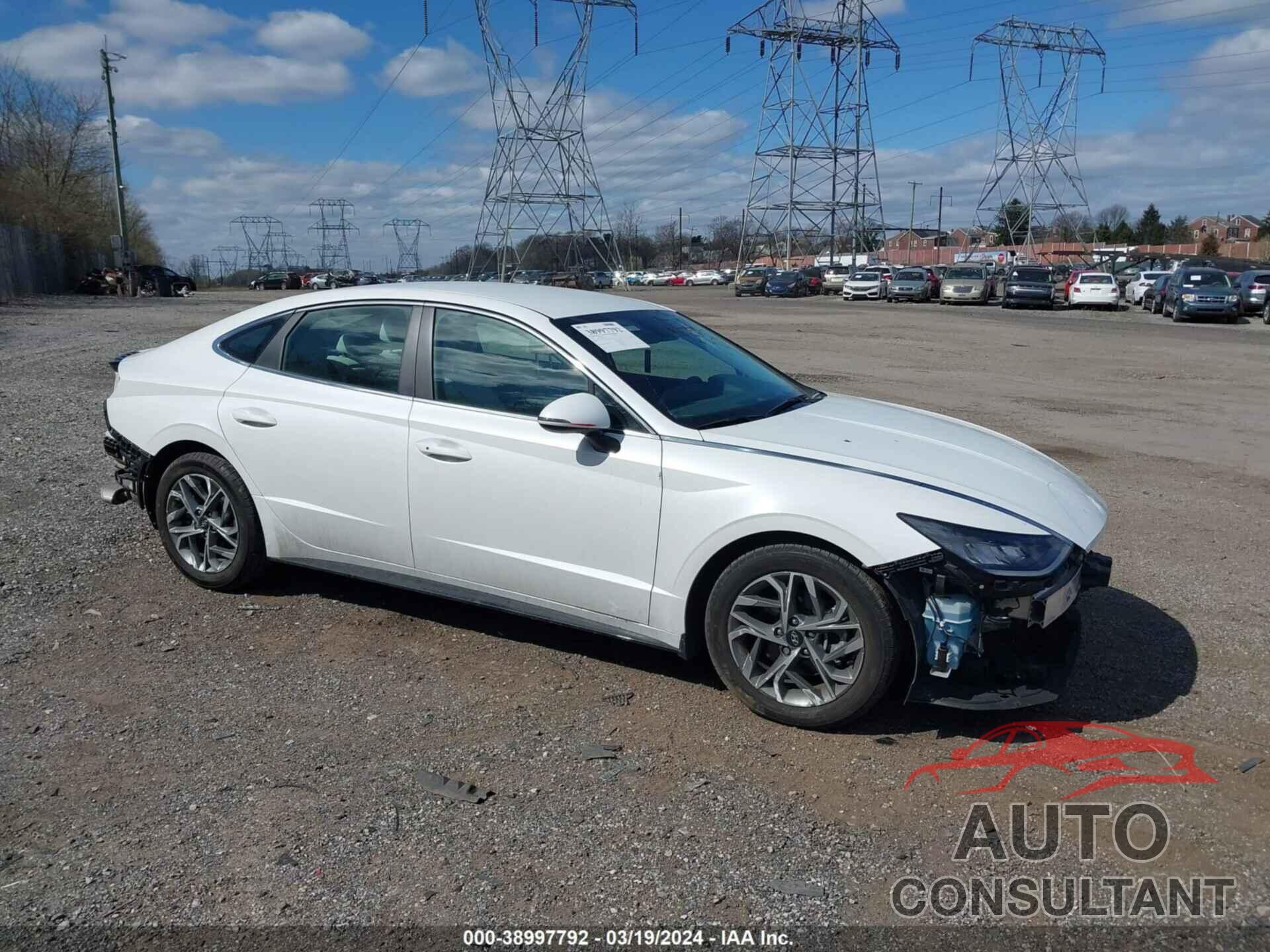 HYUNDAI SONATA 2022 - KMHL64JA8NA219389