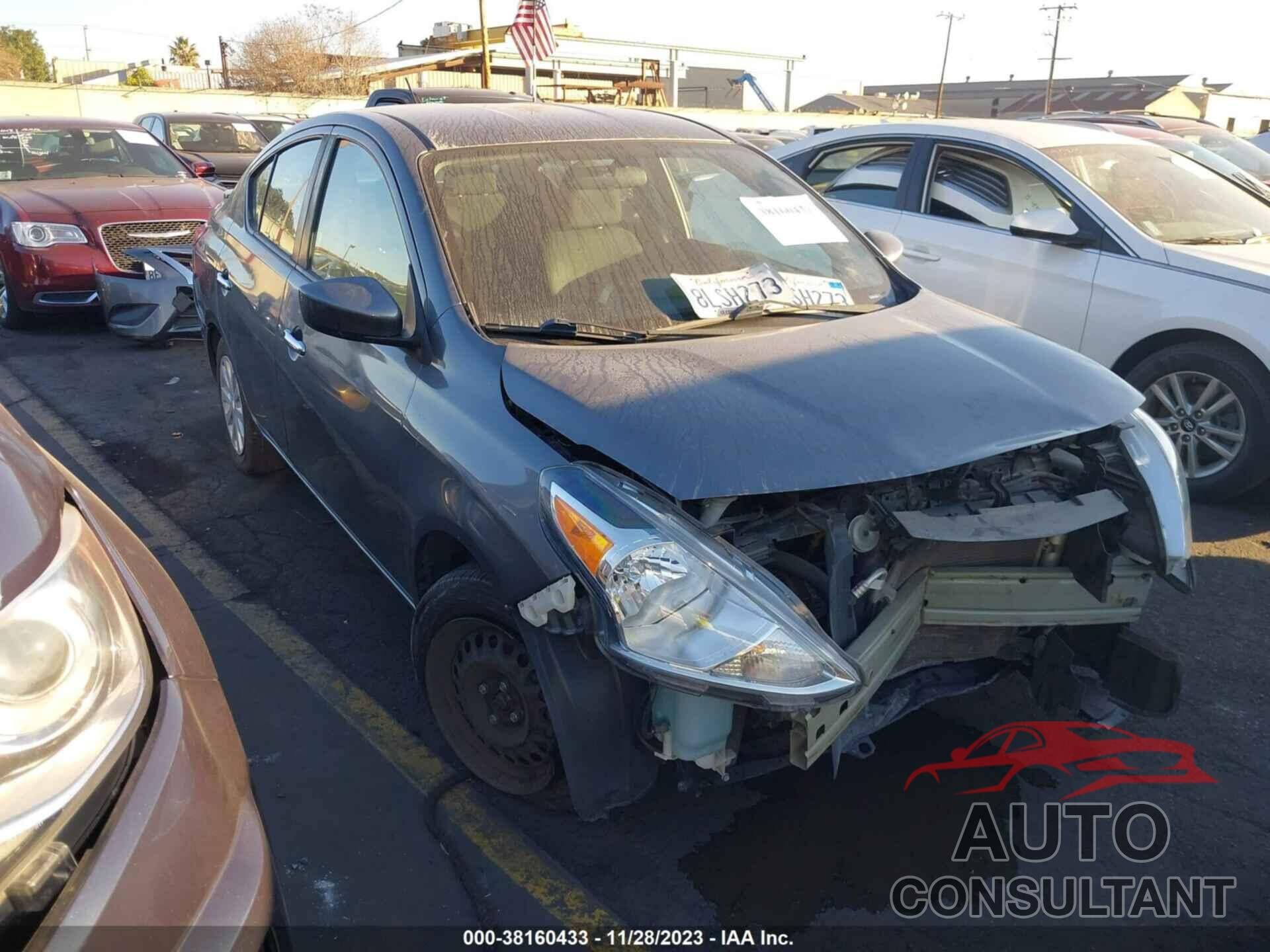 NISSAN VERSA 2018 - 3N1CN7AP7JL805360