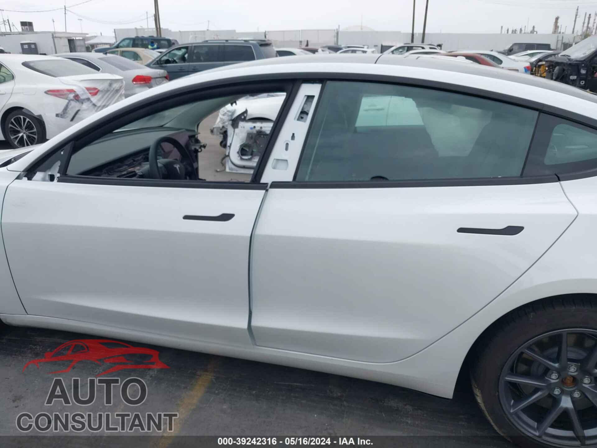TESLA MODEL 3 2023 - 5YJ3E1EA9PF561217