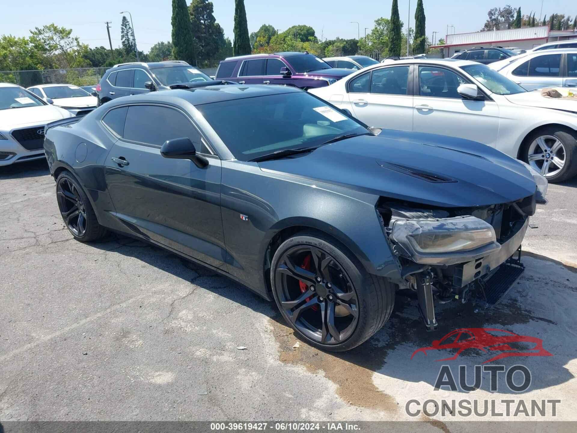 CHEVROLET CAMARO 2018 - 1G1FE1R79J0144688