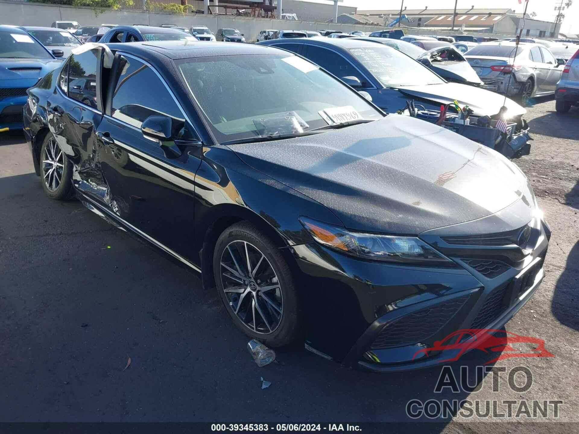 TOYOTA CAMRY 2023 - 4T1T11AK6PU839729