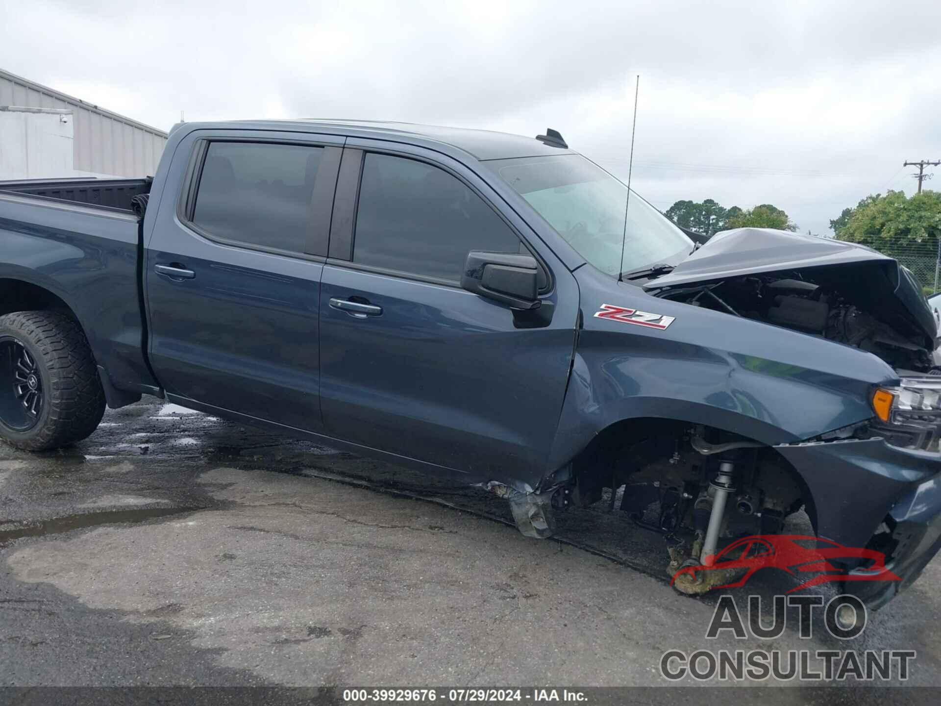 CHEVROLET SILVERADO 1500 2021 - 1GCUYEED8MZ294588