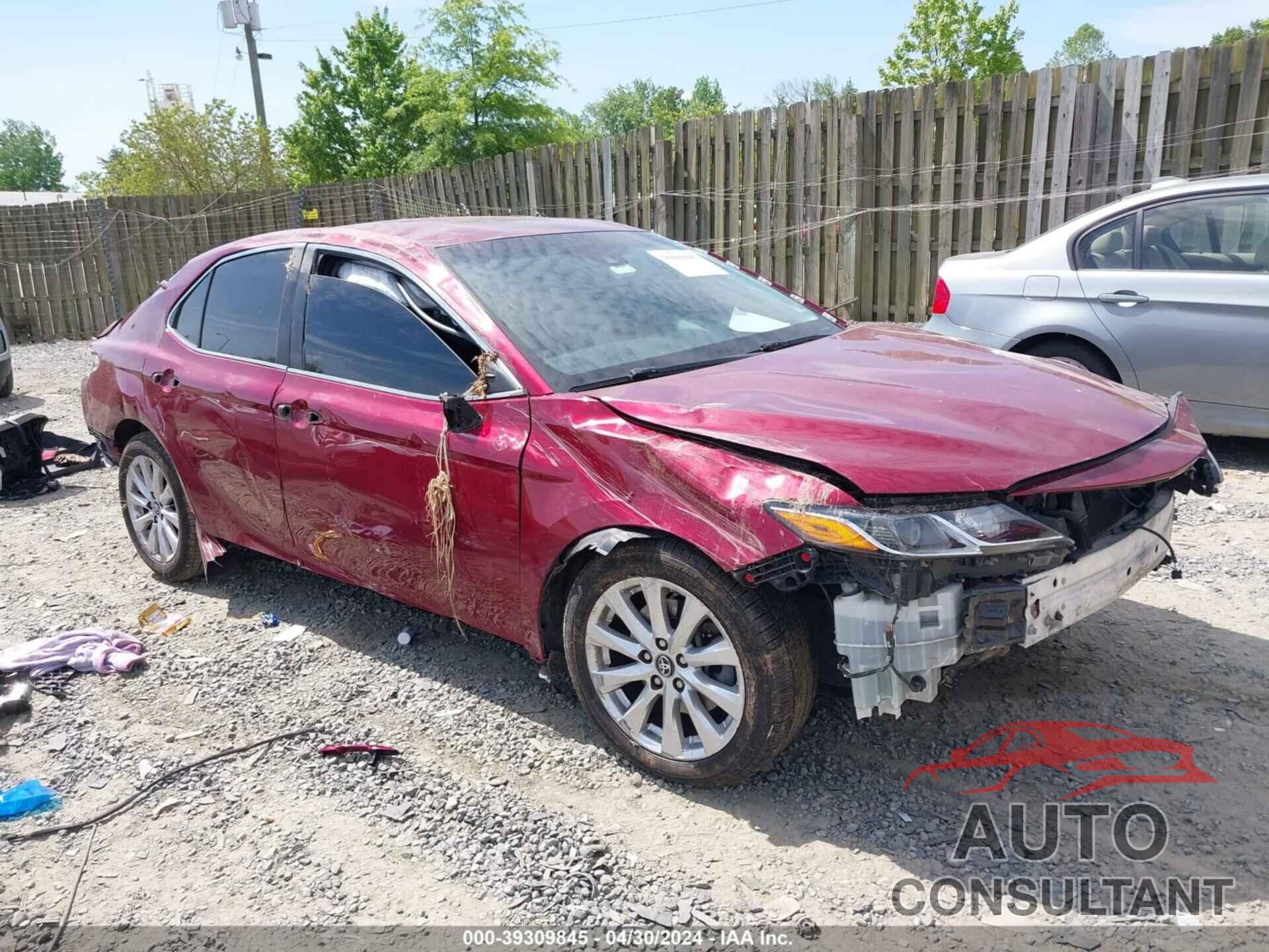 TOYOTA CAMRY 2018 - 4T1B11HK8JU504836