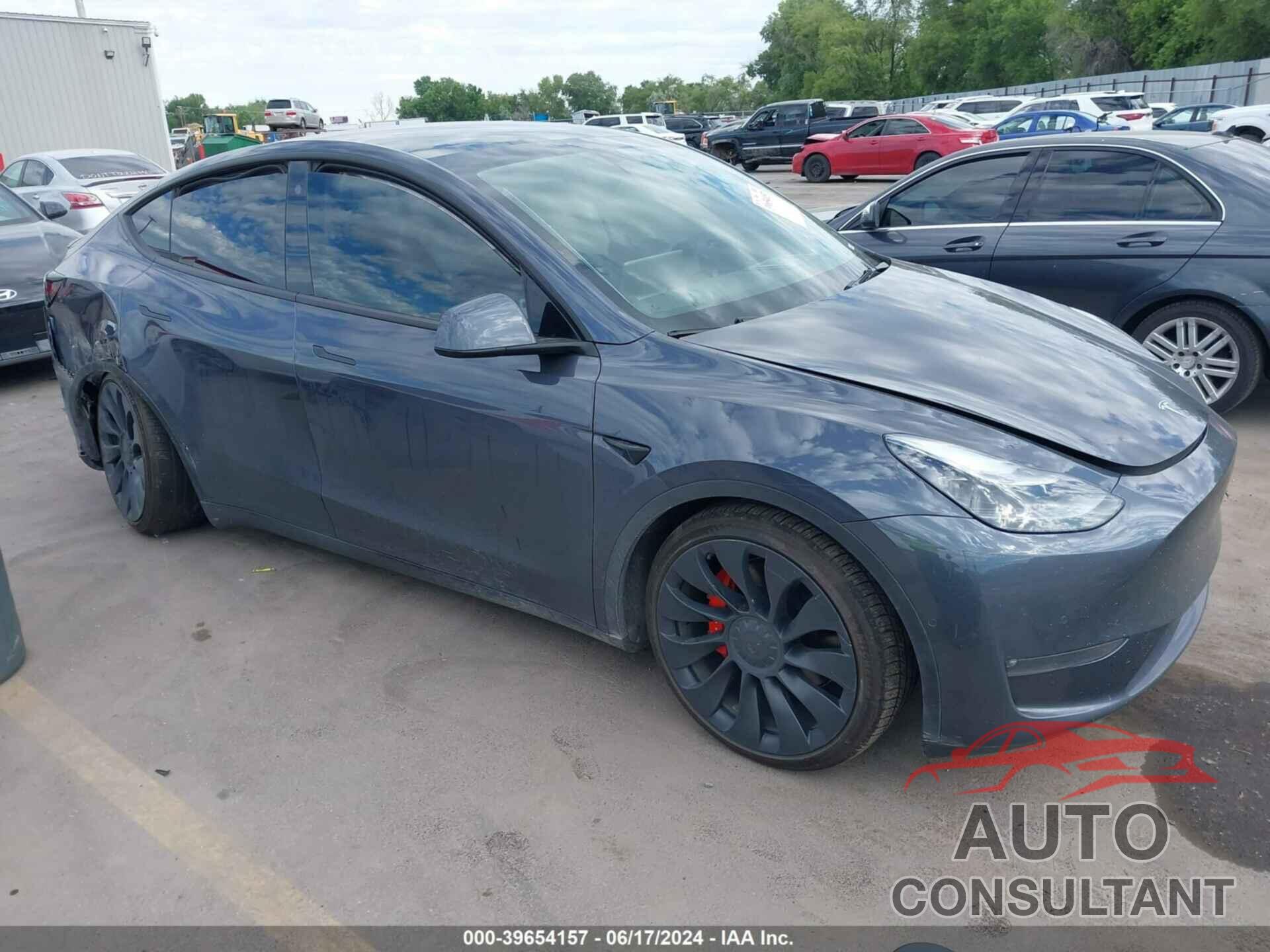 TESLA MODEL Y 2022 - 7SAYGDEF0NF518642