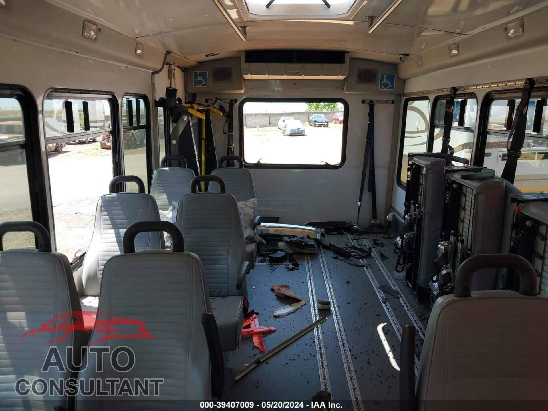 FORD E-450 CUTAWAY 2017 - 1FDFE4FS6HDC78025