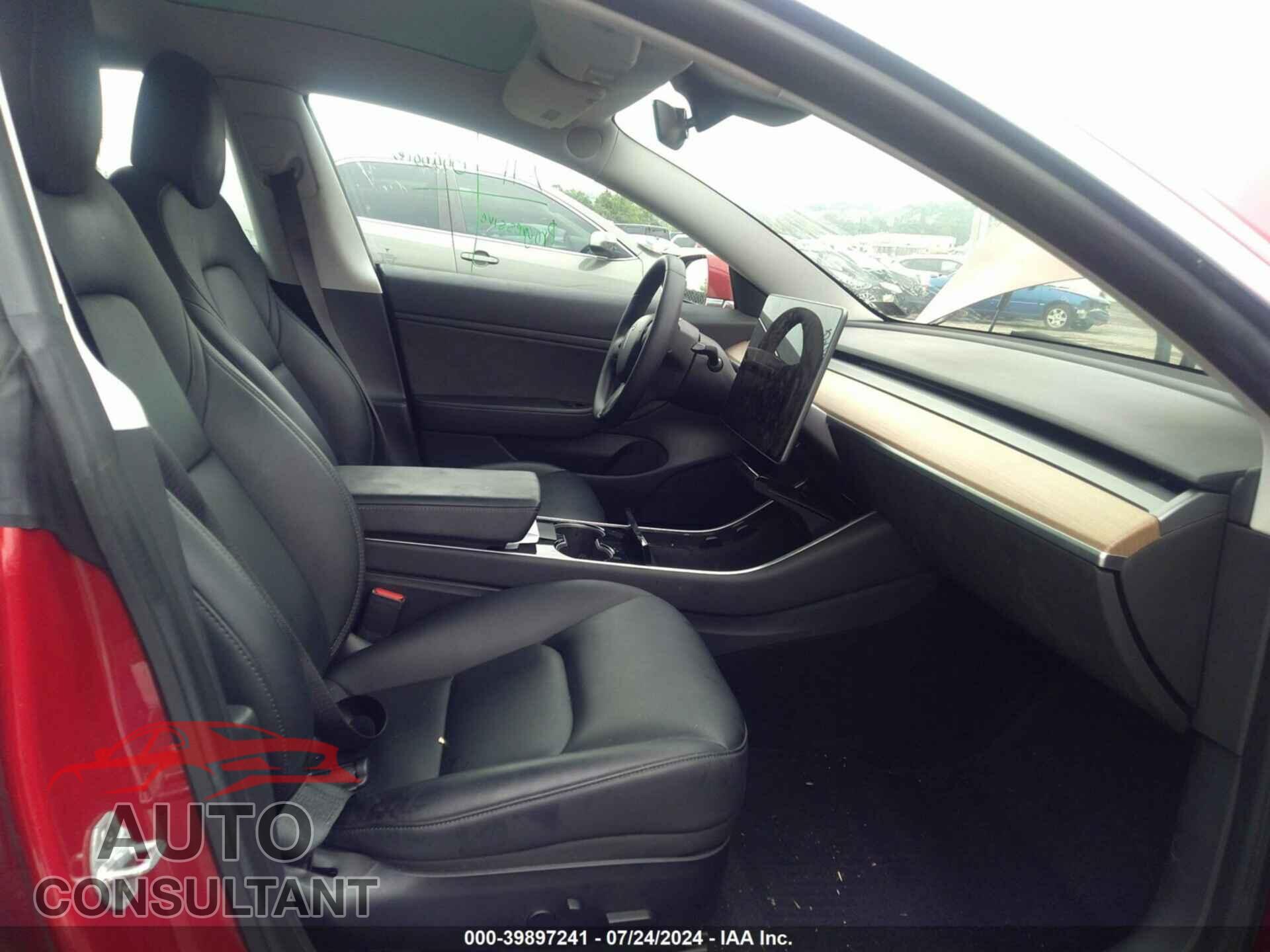 TESLA MODEL 3 2019 - 5YJ3E1EA2KF416447