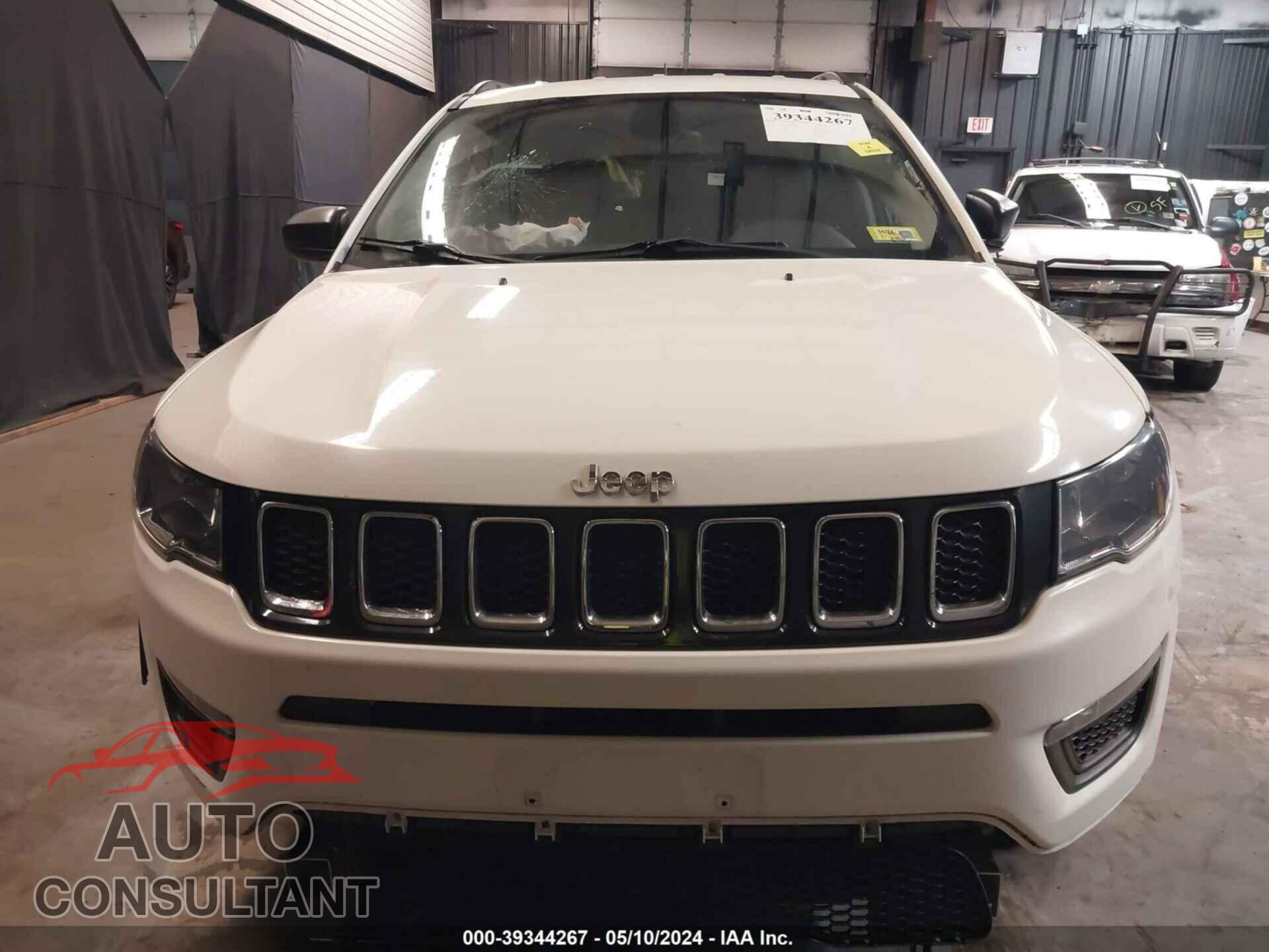 JEEP COMPASS 2017 - 3C4NJDAB7HT642384