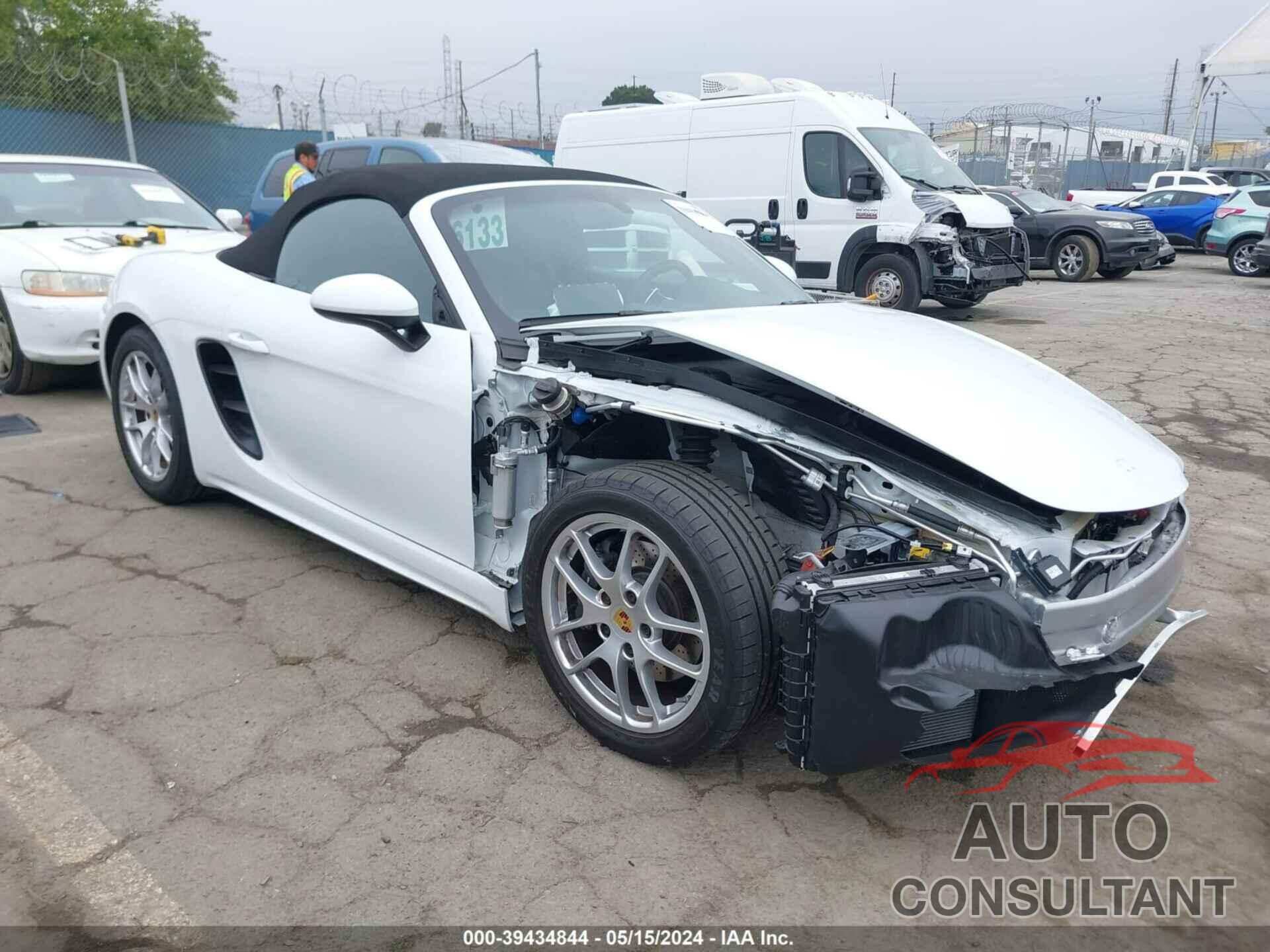 PORSCHE 718 BOXSTER 2024 - WP0CA2A89RK205215