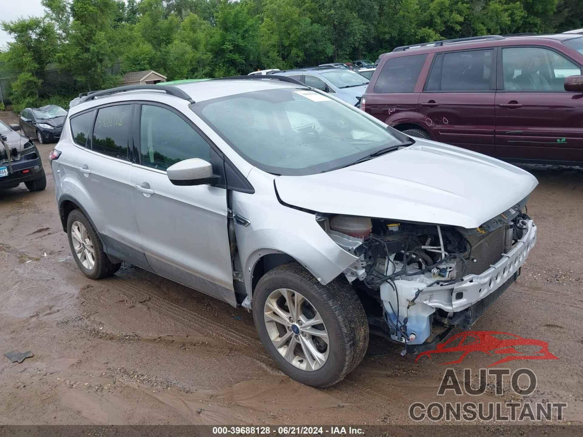 FORD ESCAPE 2017 - 1FMCU9GD8HUF08263