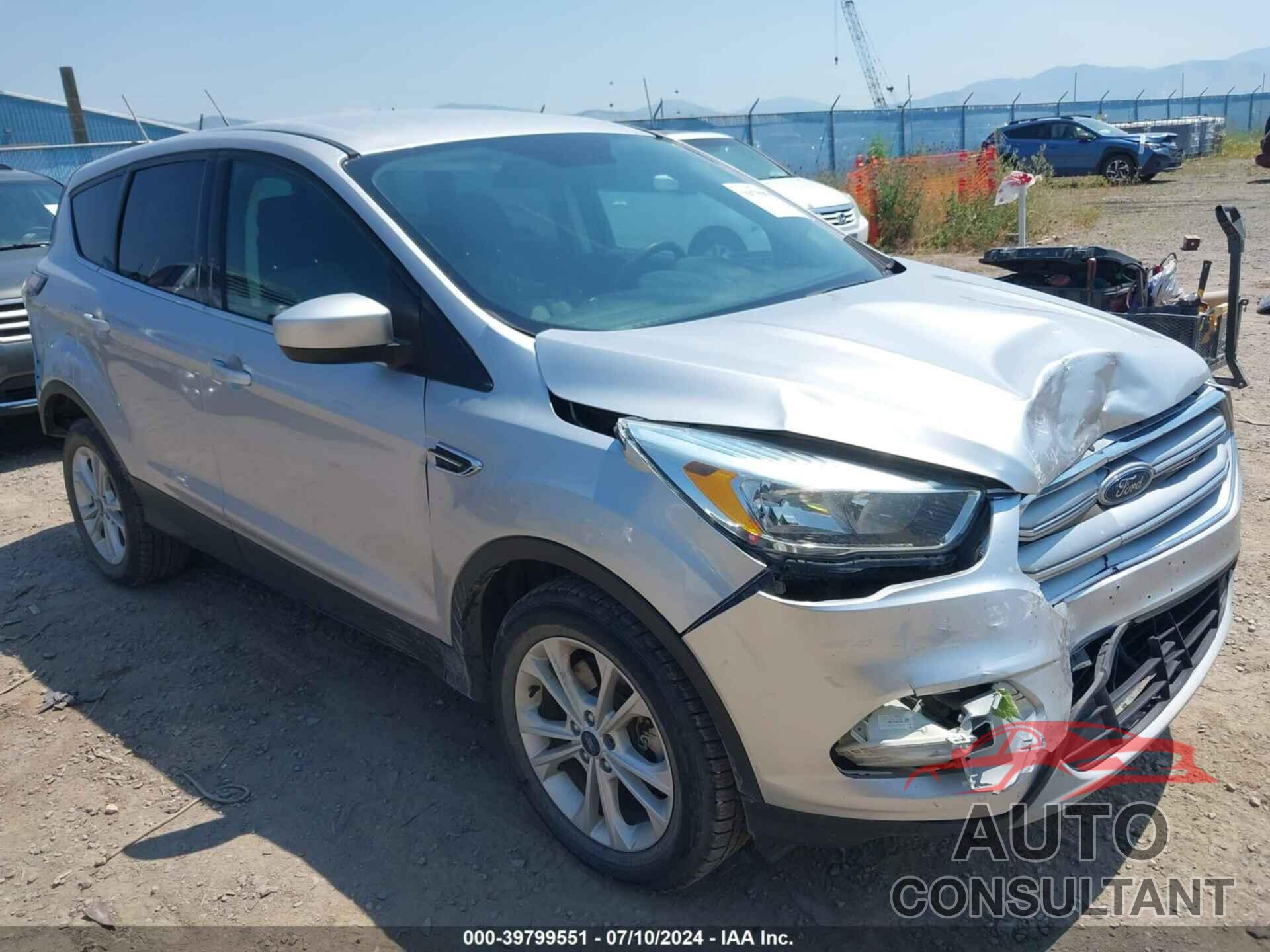 FORD ESCAPE 2017 - 1FMCU9GD4HUA29788