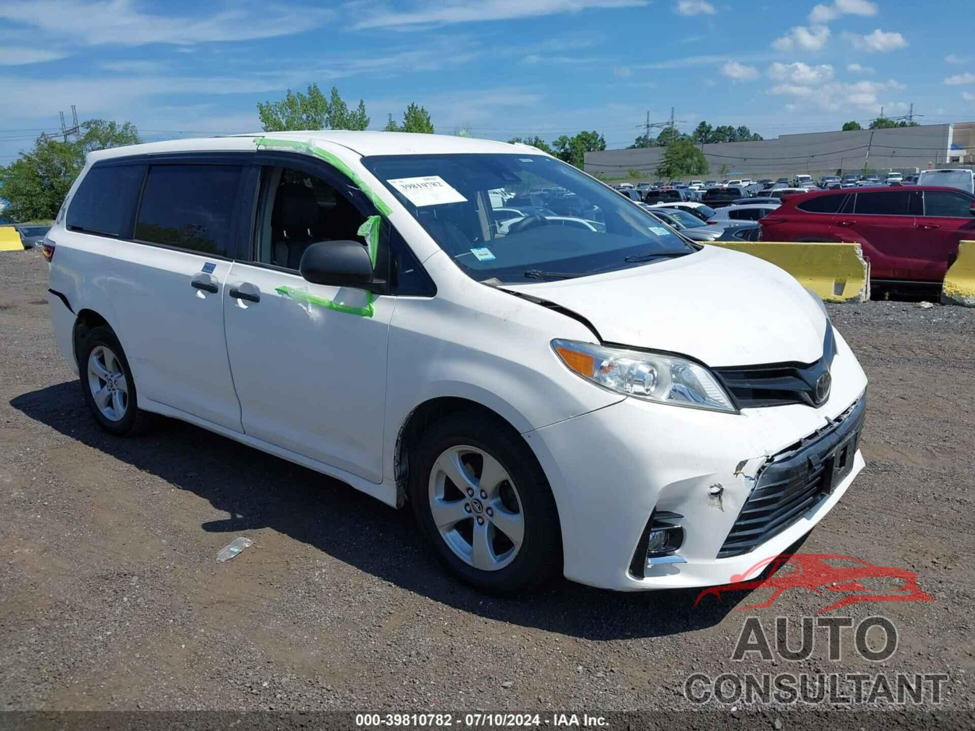 TOYOTA SIENNA 2018 - 5TDZZ3DC8JS960300