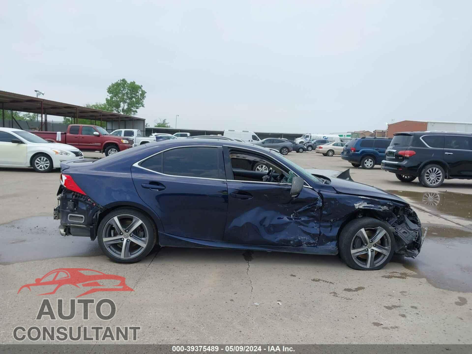 LEXUS IS 2017 - JTHBA1D24H5053448
