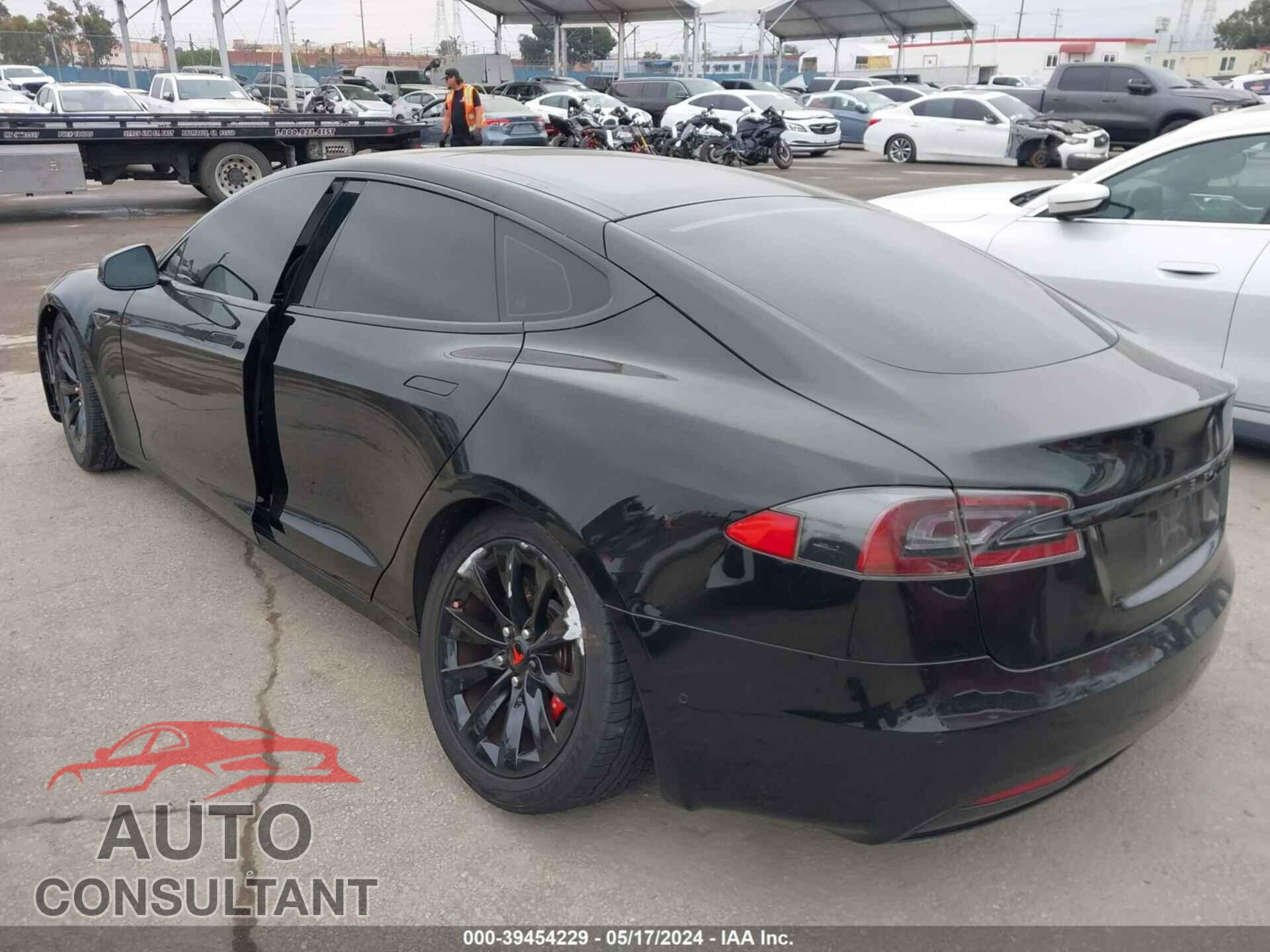 TESLA MODEL S 2016 - 5YJSA1E14GF138973