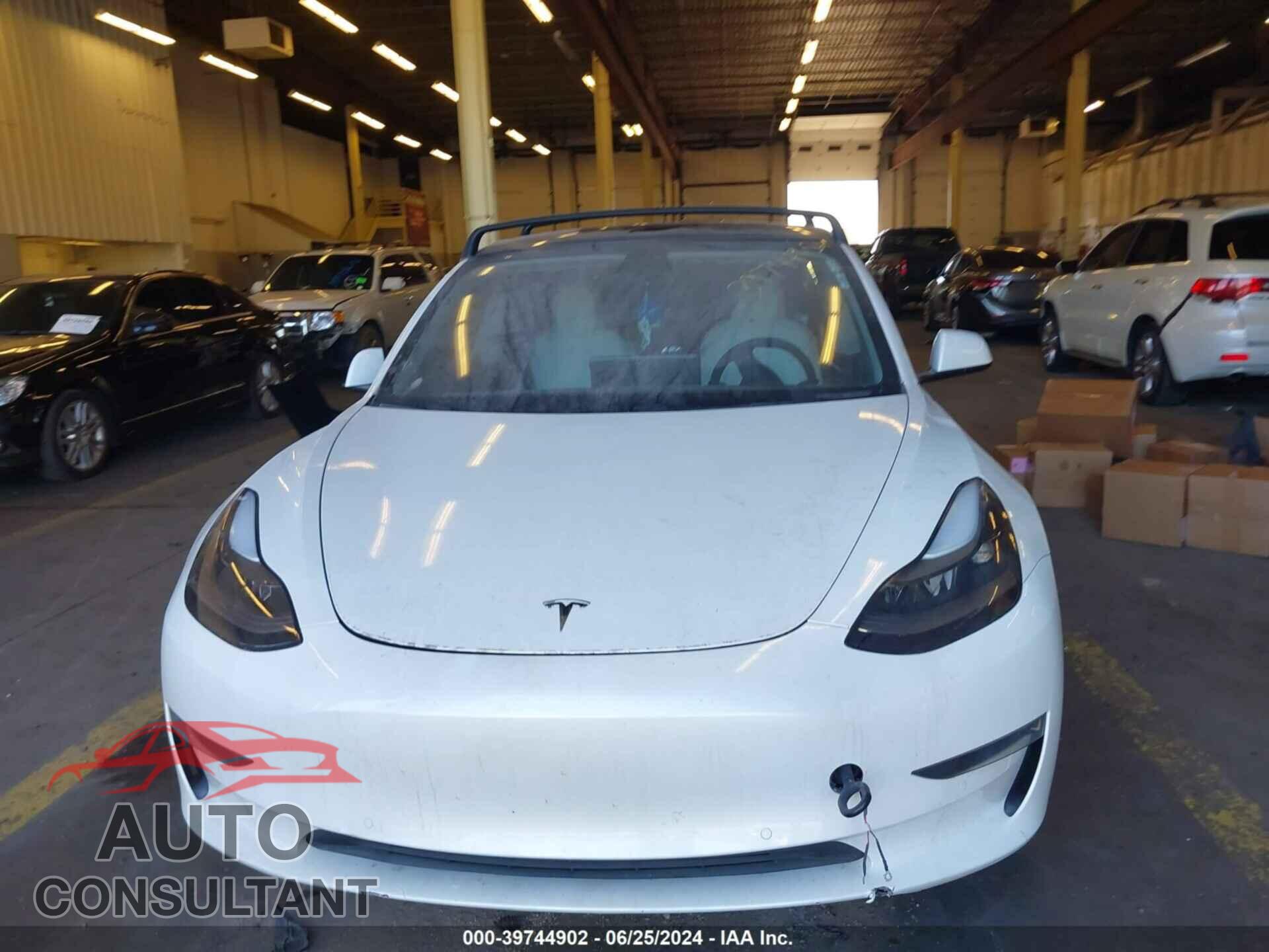 TESLA MODEL 3 2021 - 5YJ3E1EB8MF923963
