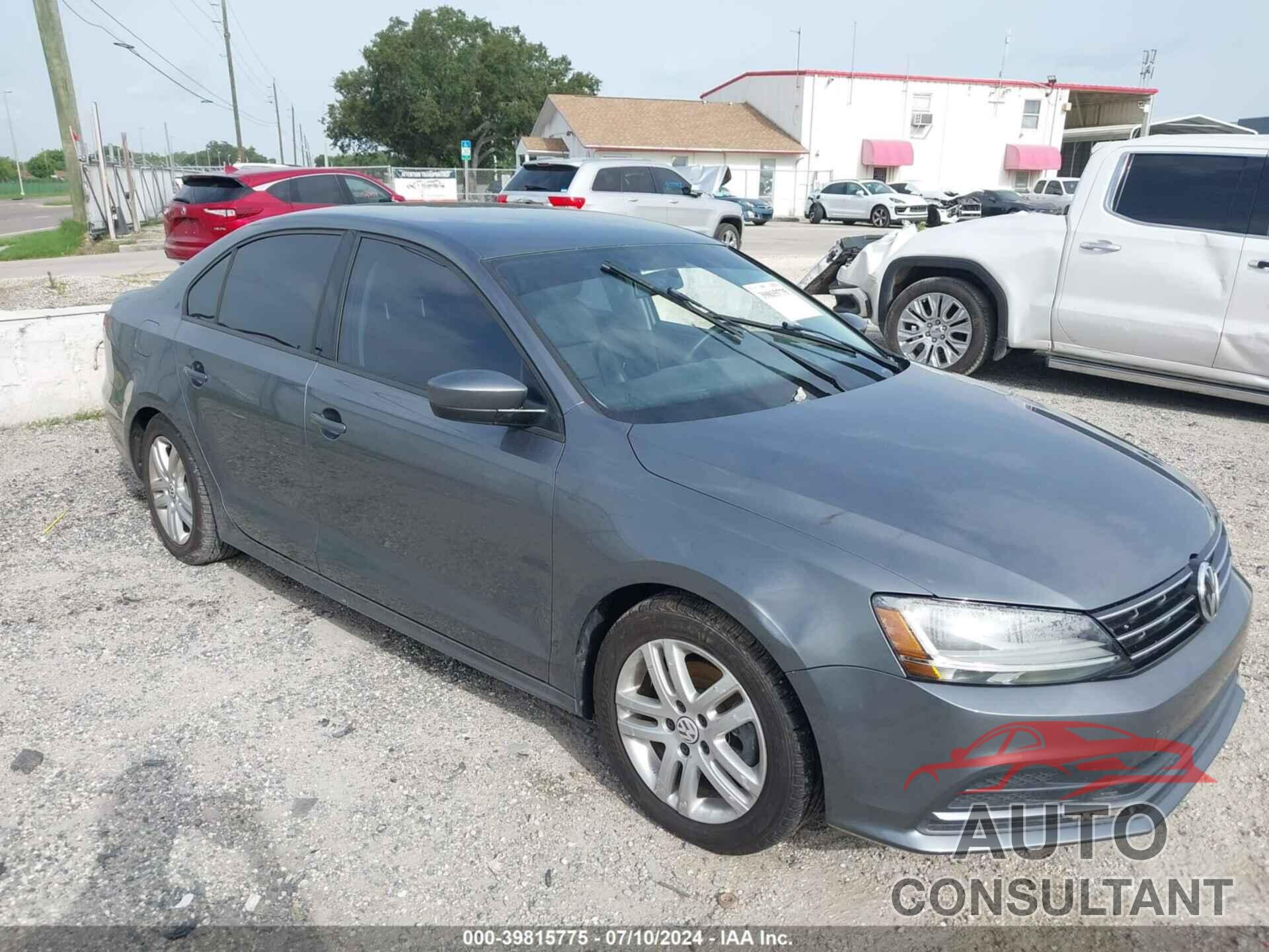 VOLKSWAGEN JETTA 2018 - 3VW2B7AJ4JM227156