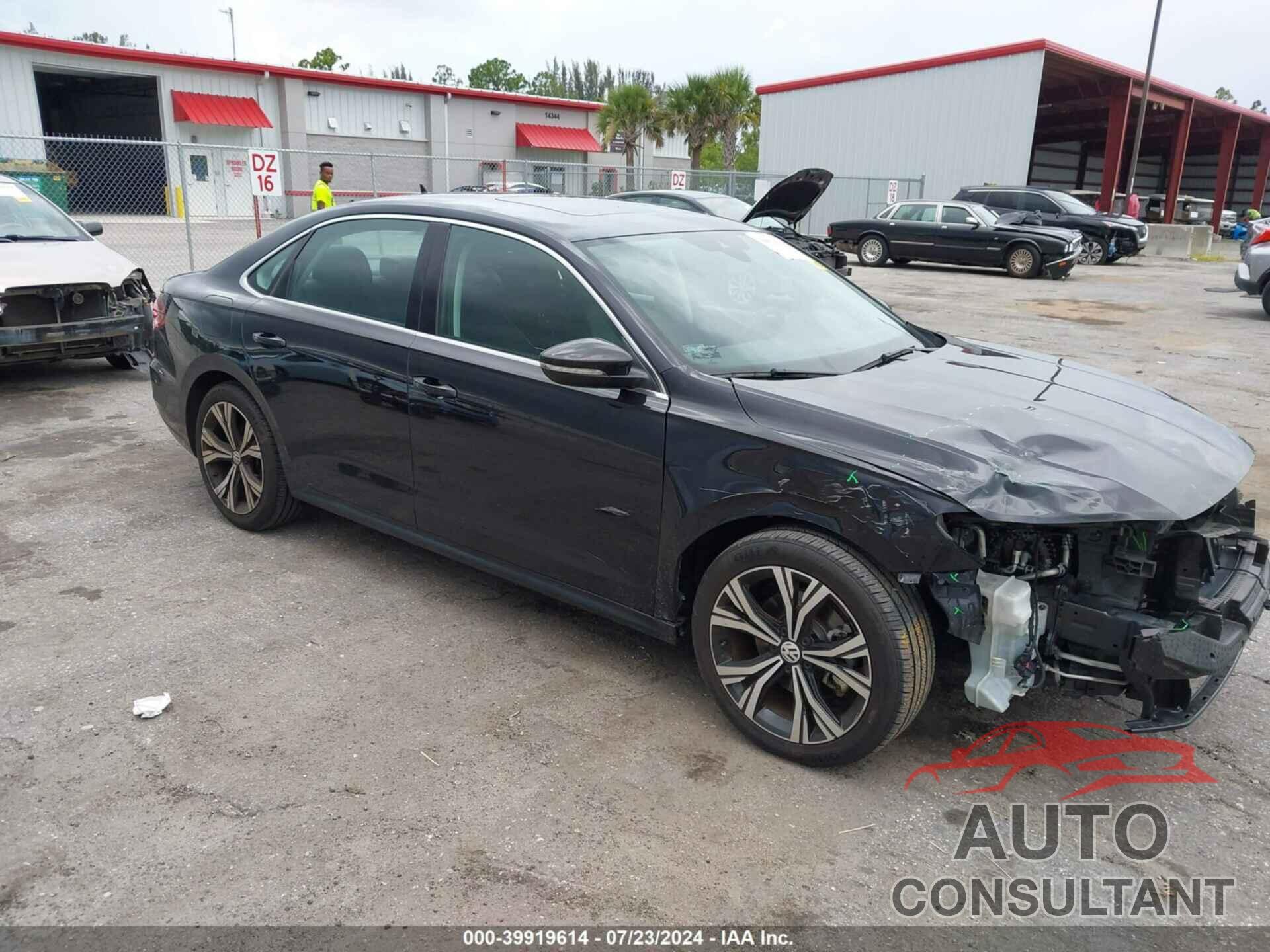 VOLKSWAGEN PASSAT 2022 - 1VWSA7A32NC002519