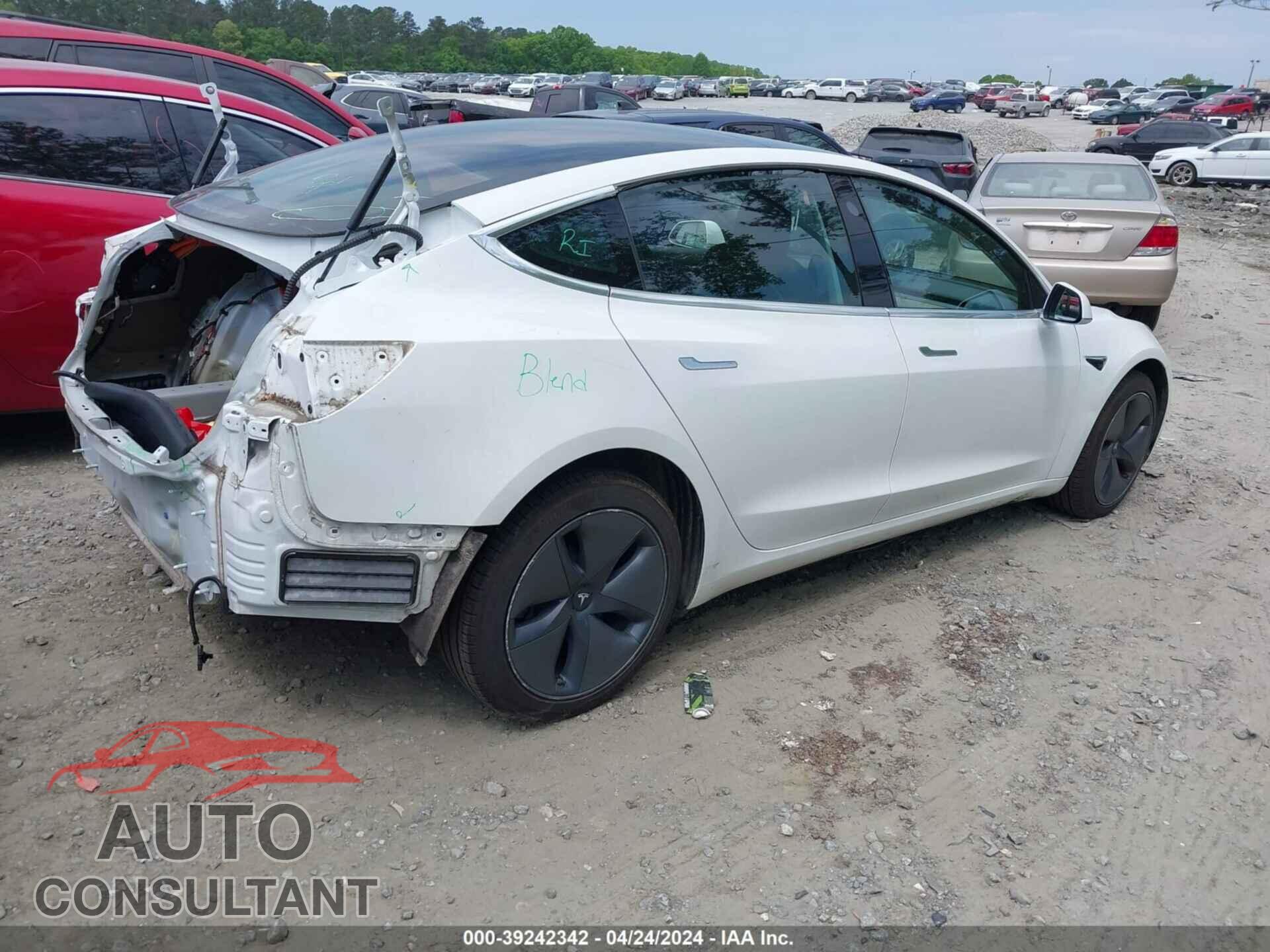 TESLA MODEL 3 2019 - 5YJ3E1EA7KF412104