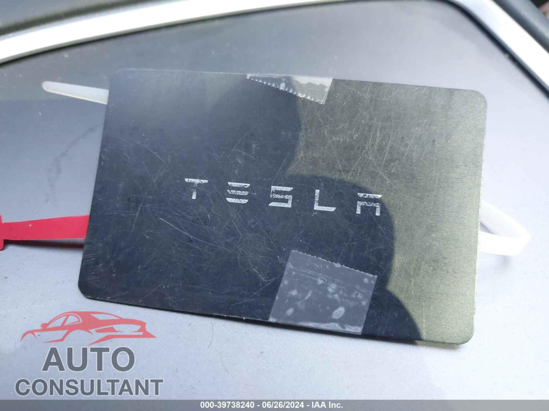 TESLA MODEL 3 2021 - 5YJ3E1EAXMF878905