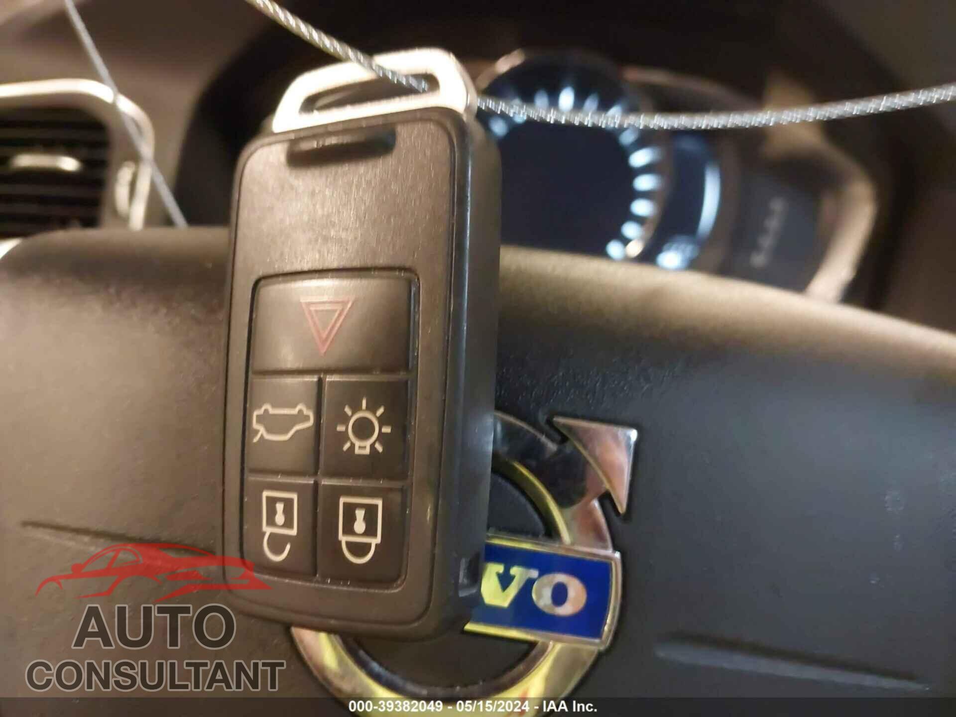 VOLVO S60 2017 - YV126MFL7H2425385