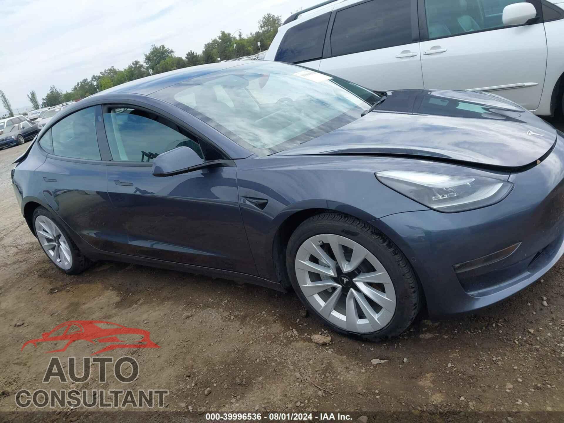 TESLA MODEL 3 2022 - 5YJ3E1EB8NF165480