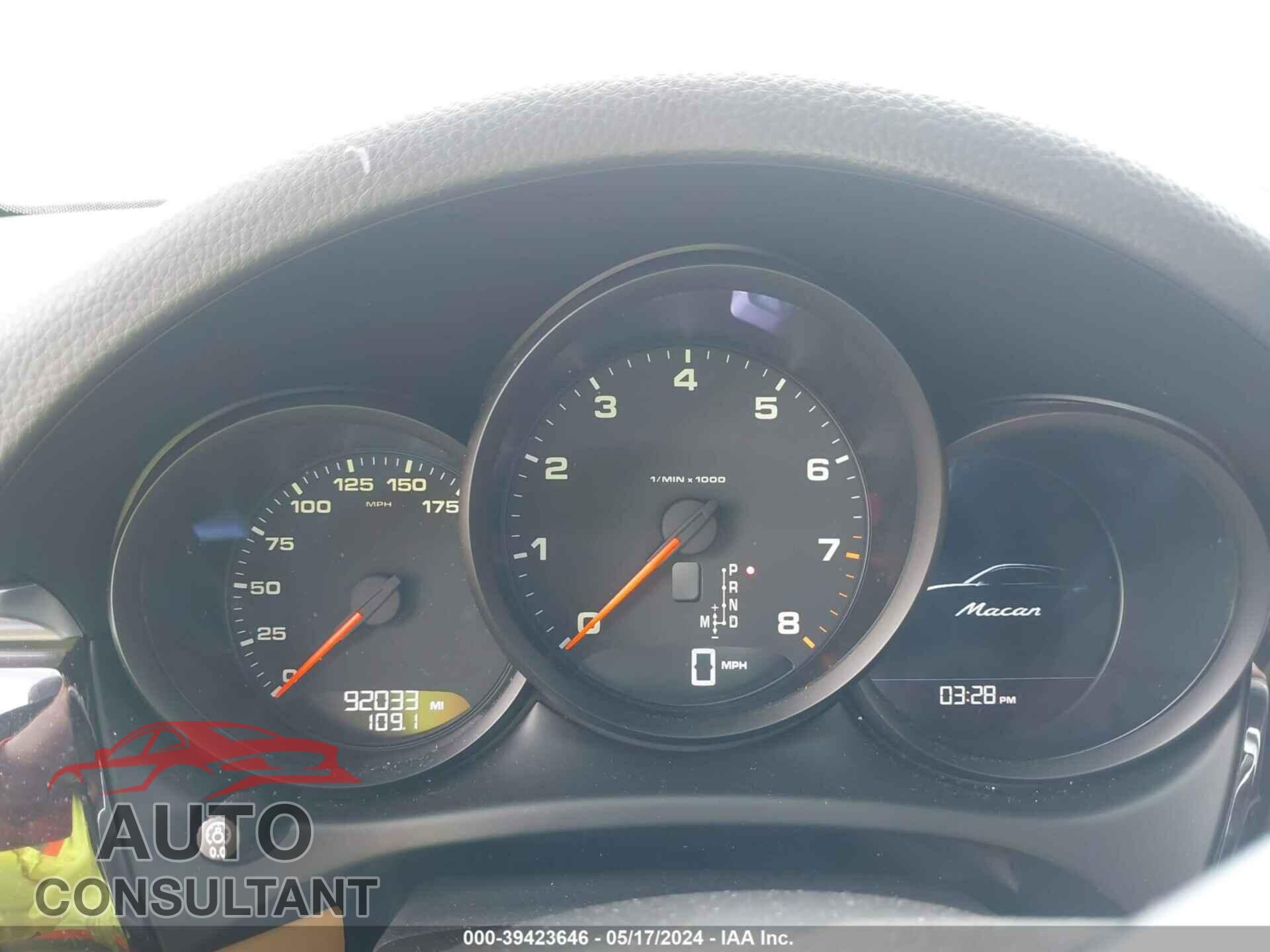 PORSCHE MACAN 2017 - WP1AA2A54HLB00019