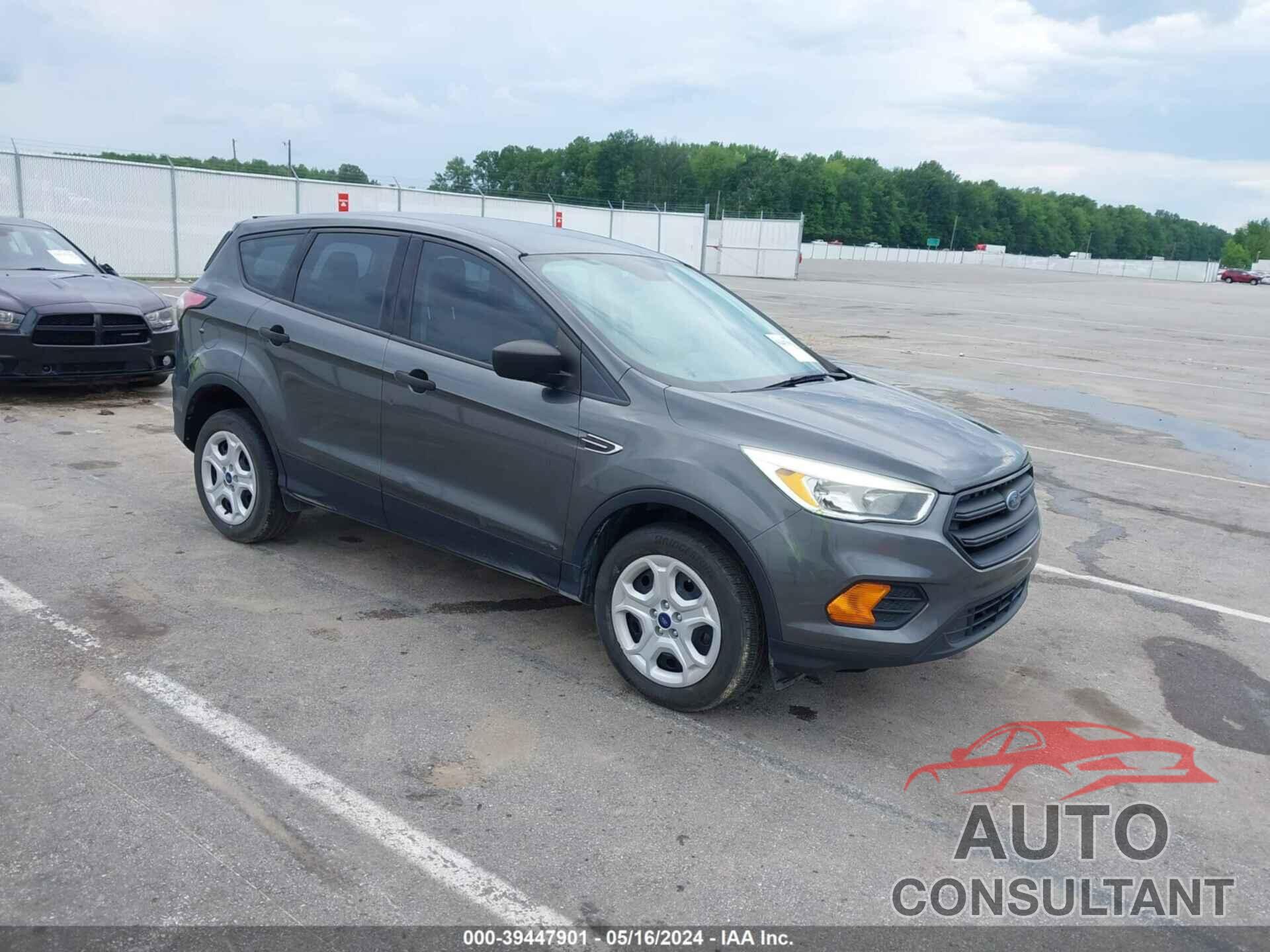 FORD ESCAPE 2017 - 1FMCU0F75HUE32668