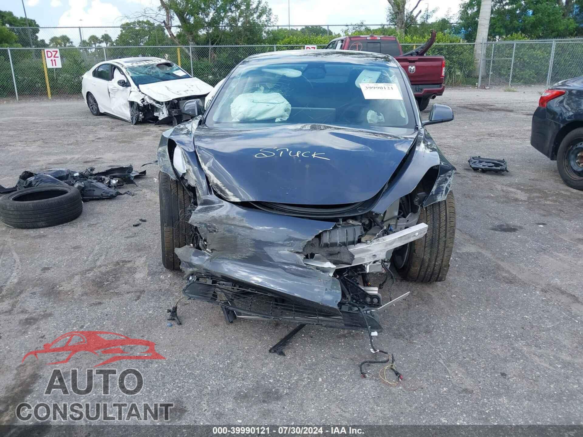 TESLA MODEL 3 2021 - 5YJ3E1EB7MF044132