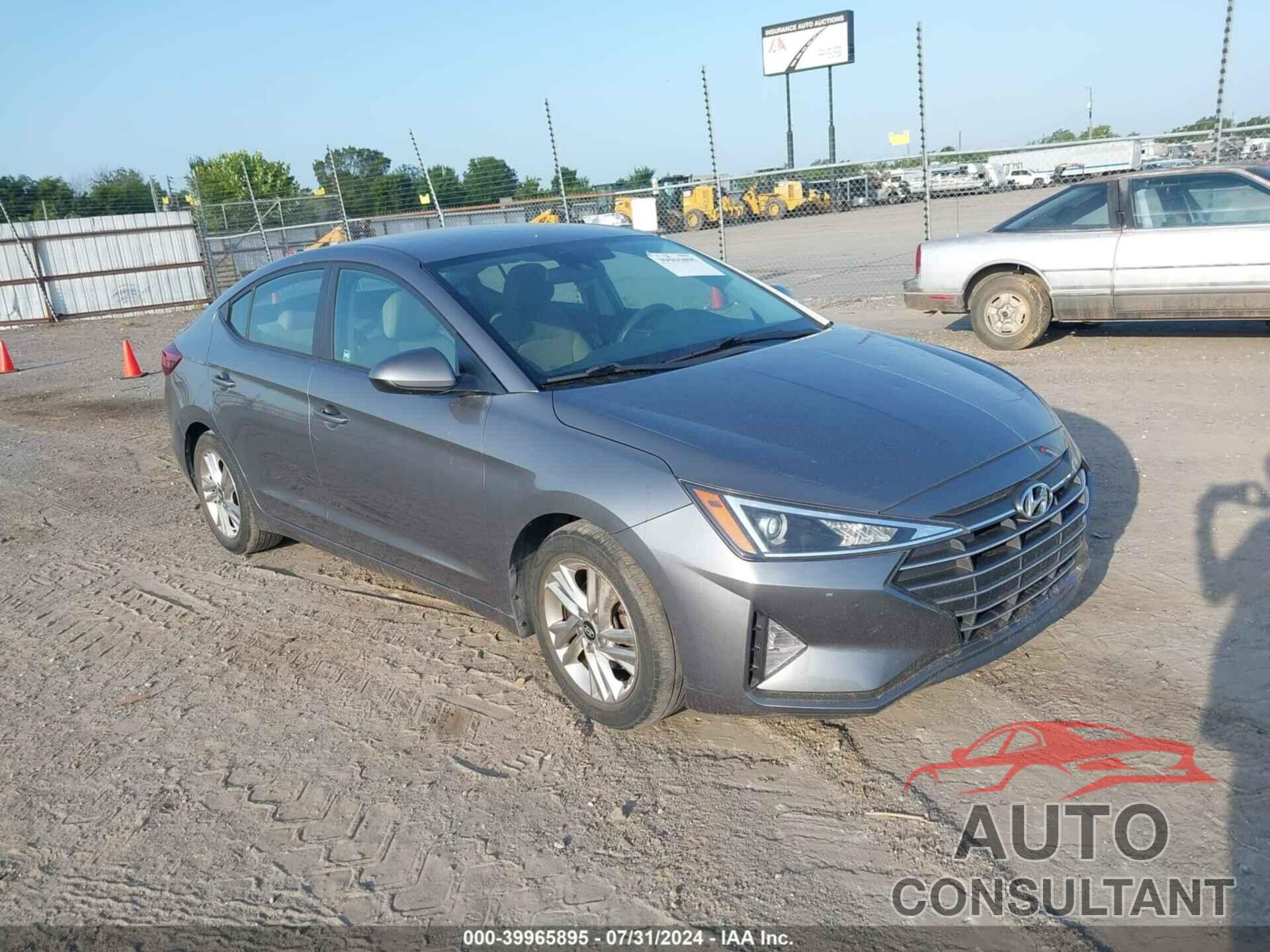 HYUNDAI ELANTRA 2019 - 5NPD84LF8KH462121