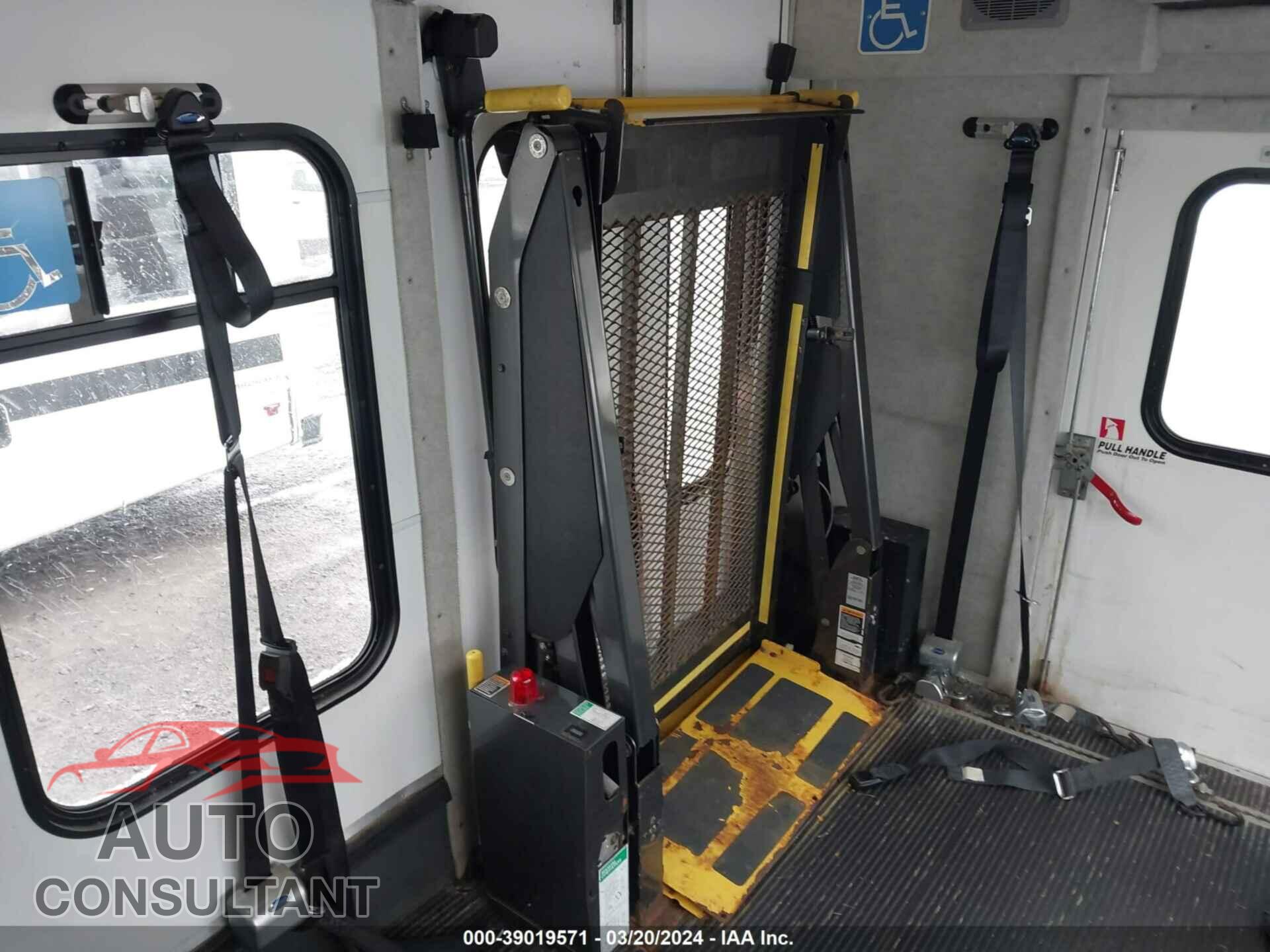 FORD ECONOLINE 2016 - 1FDFE4FS7GDC05745