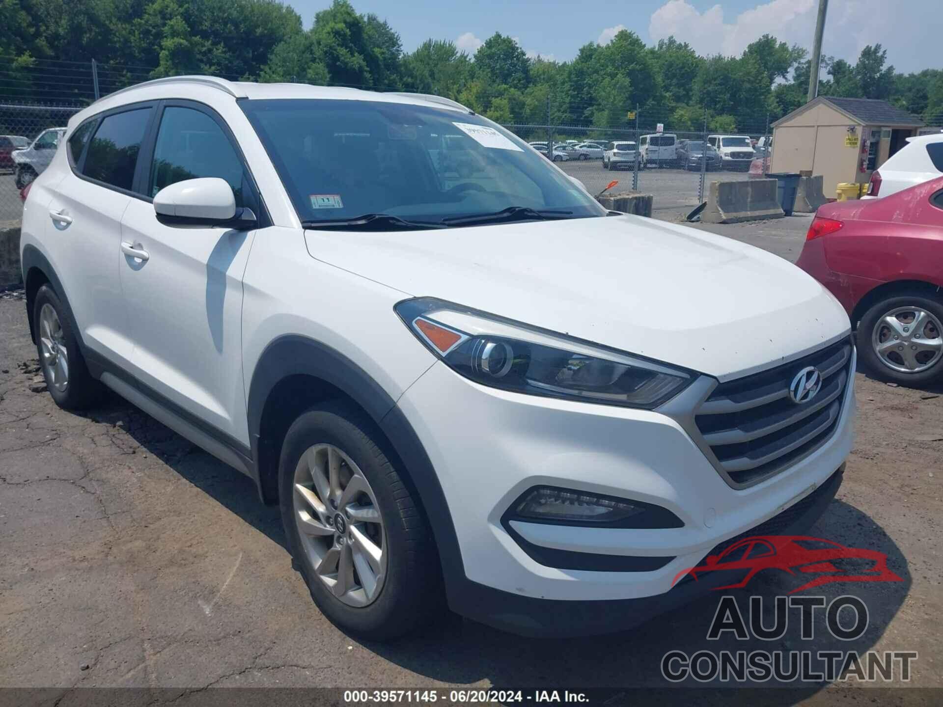 HYUNDAI TUCSON 2017 - KM8J3CA44HU386355