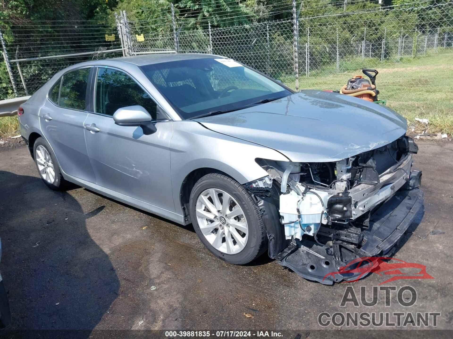 TOYOTA CAMRY 2018 - 4T1B11HK2JU578981