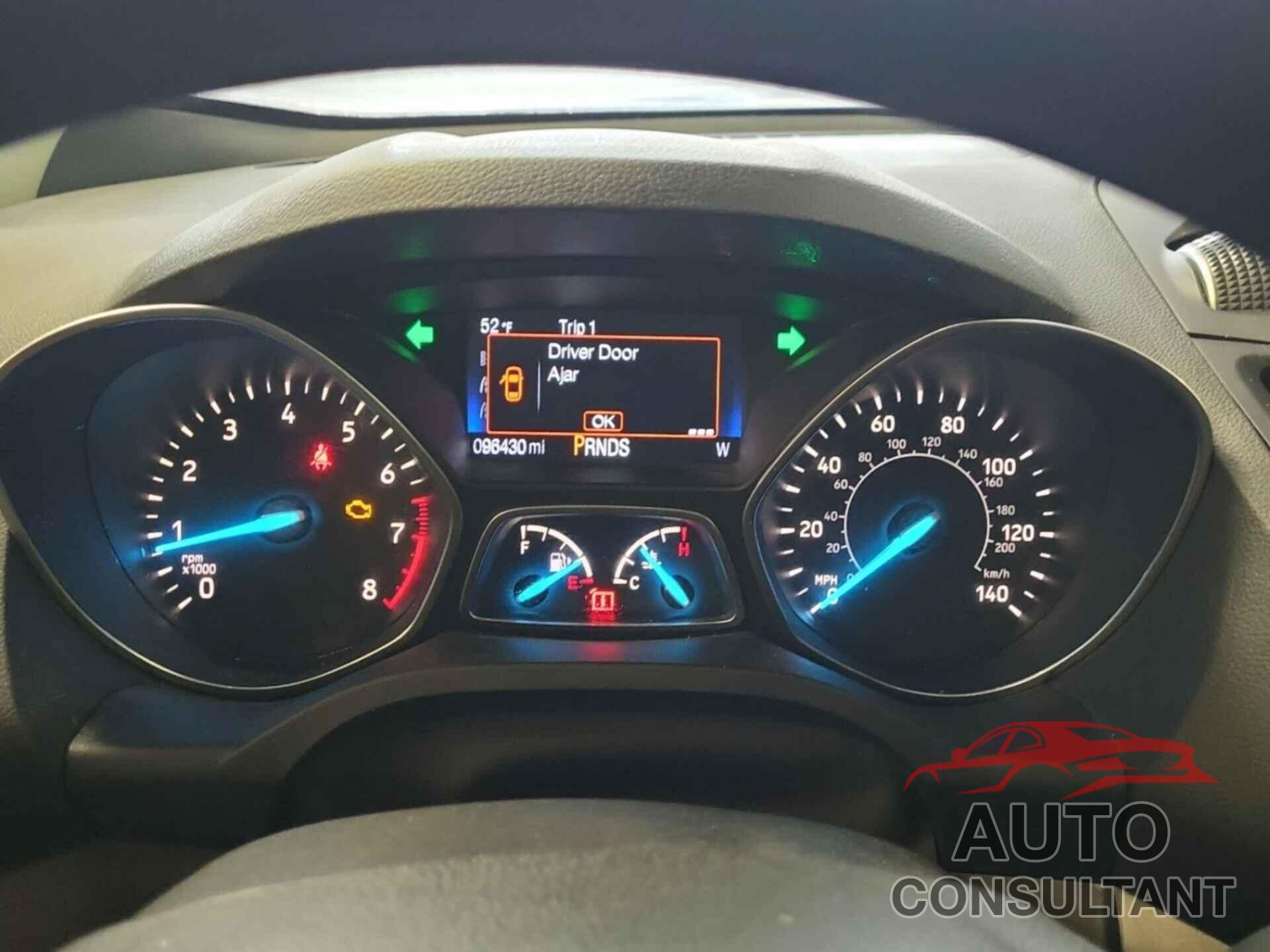 FORD ESCAPE 2017 - 1FMCU9GD1HUC04708