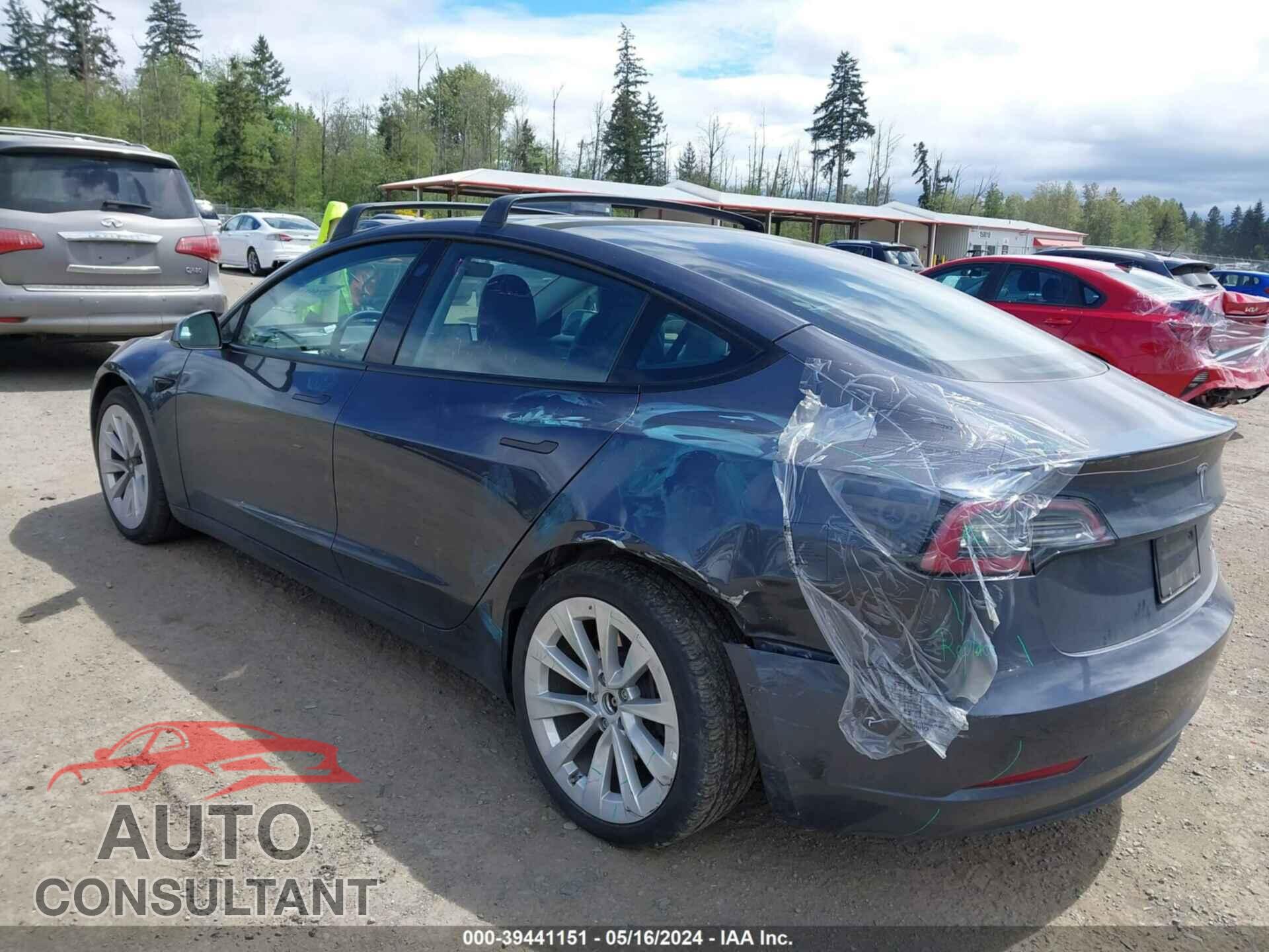 TESLA MODEL 3 2021 - 5YJ3E1EB8MF085465