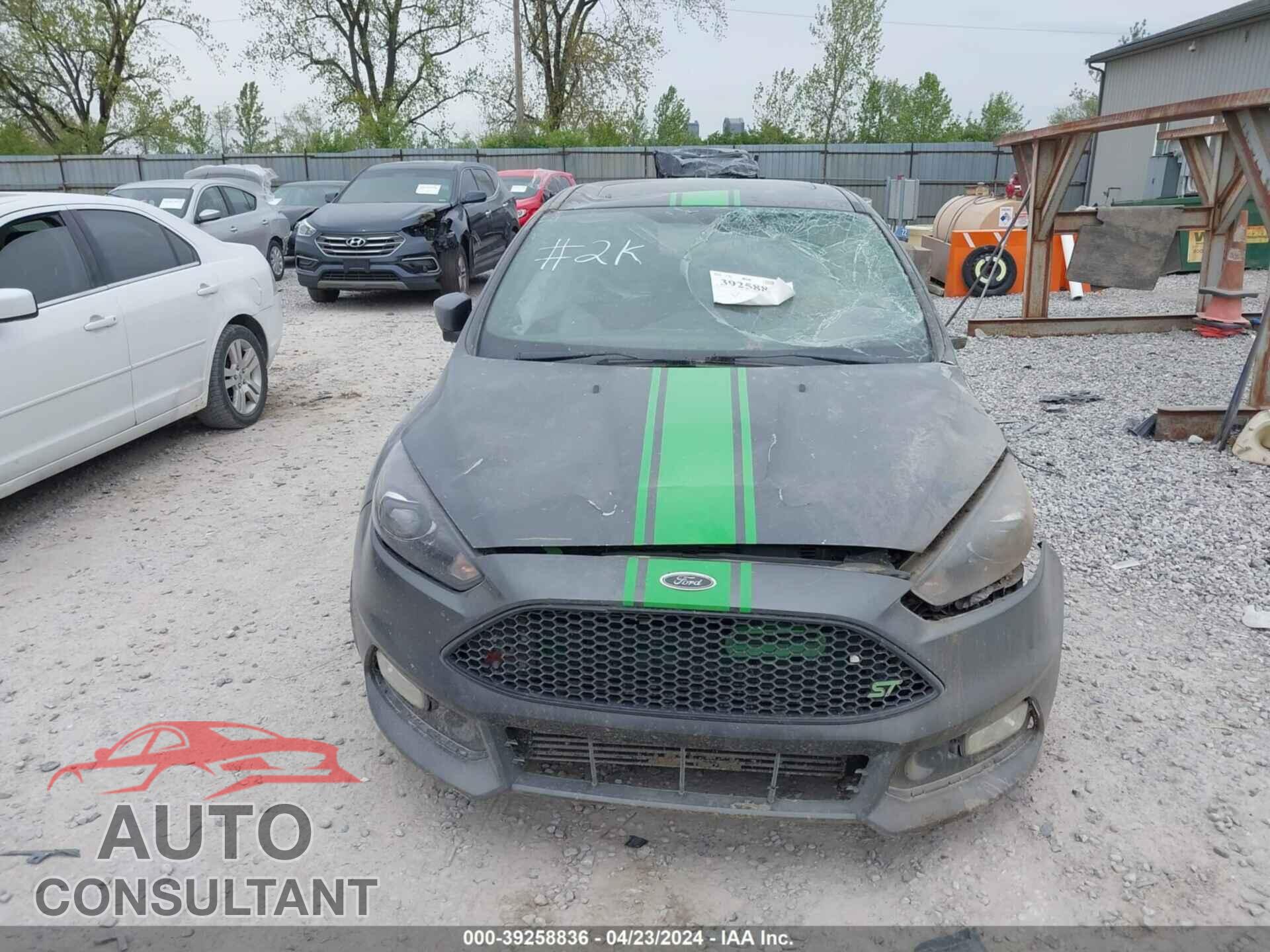 FORD FOCUS ST 2017 - 1FADP3L94HL236823