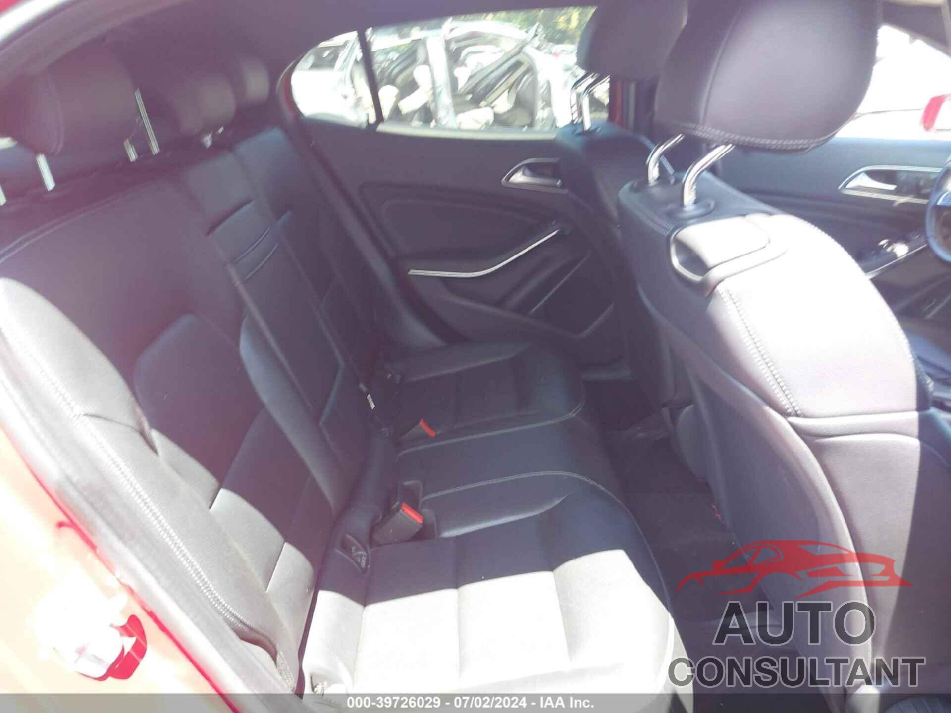 MERCEDES-BENZ GLA 250 2016 - WDCTG4EB6GJ205153