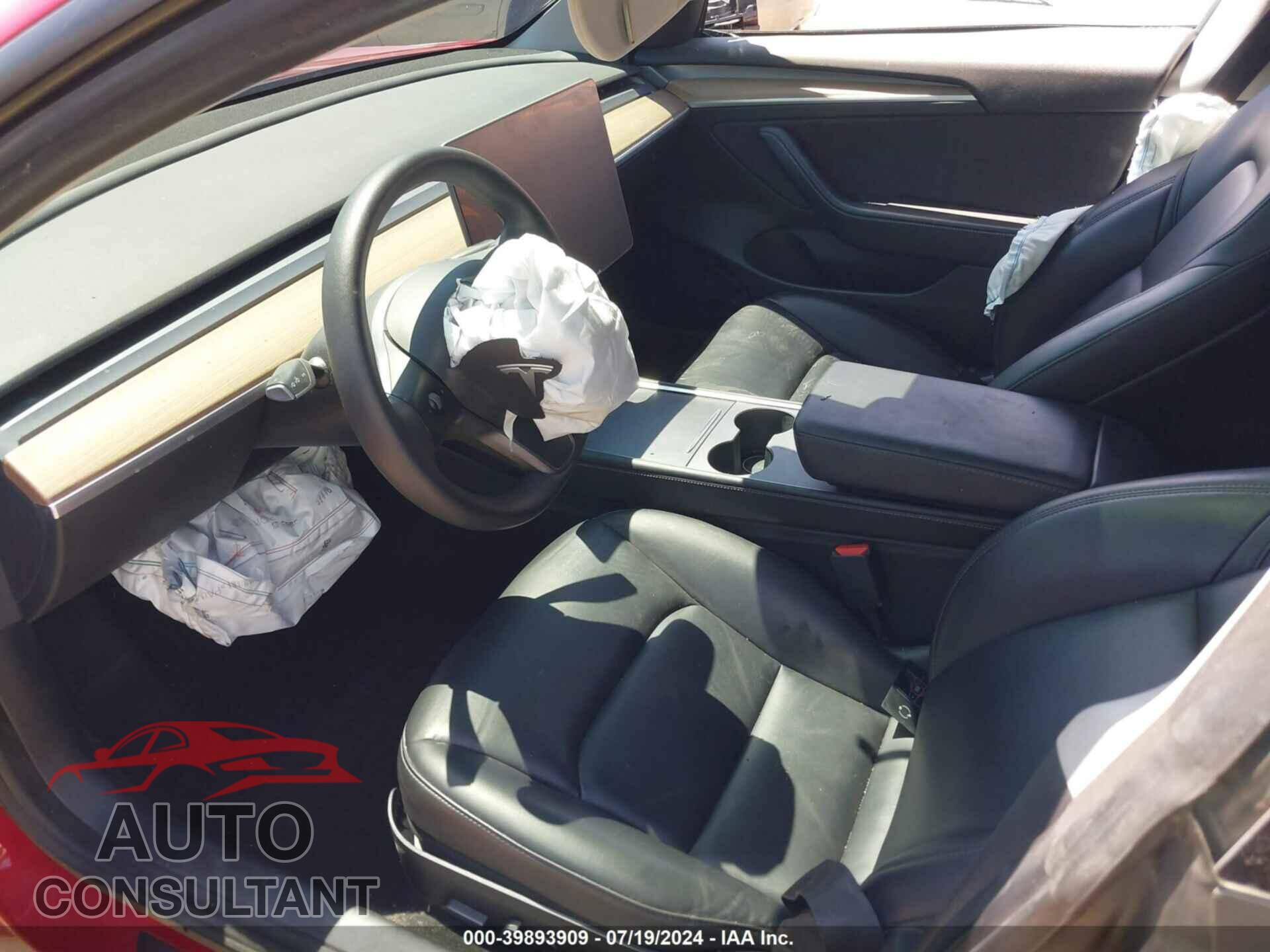 TESLA MODEL 3 2021 - 5YJ3E1EA0MF996395