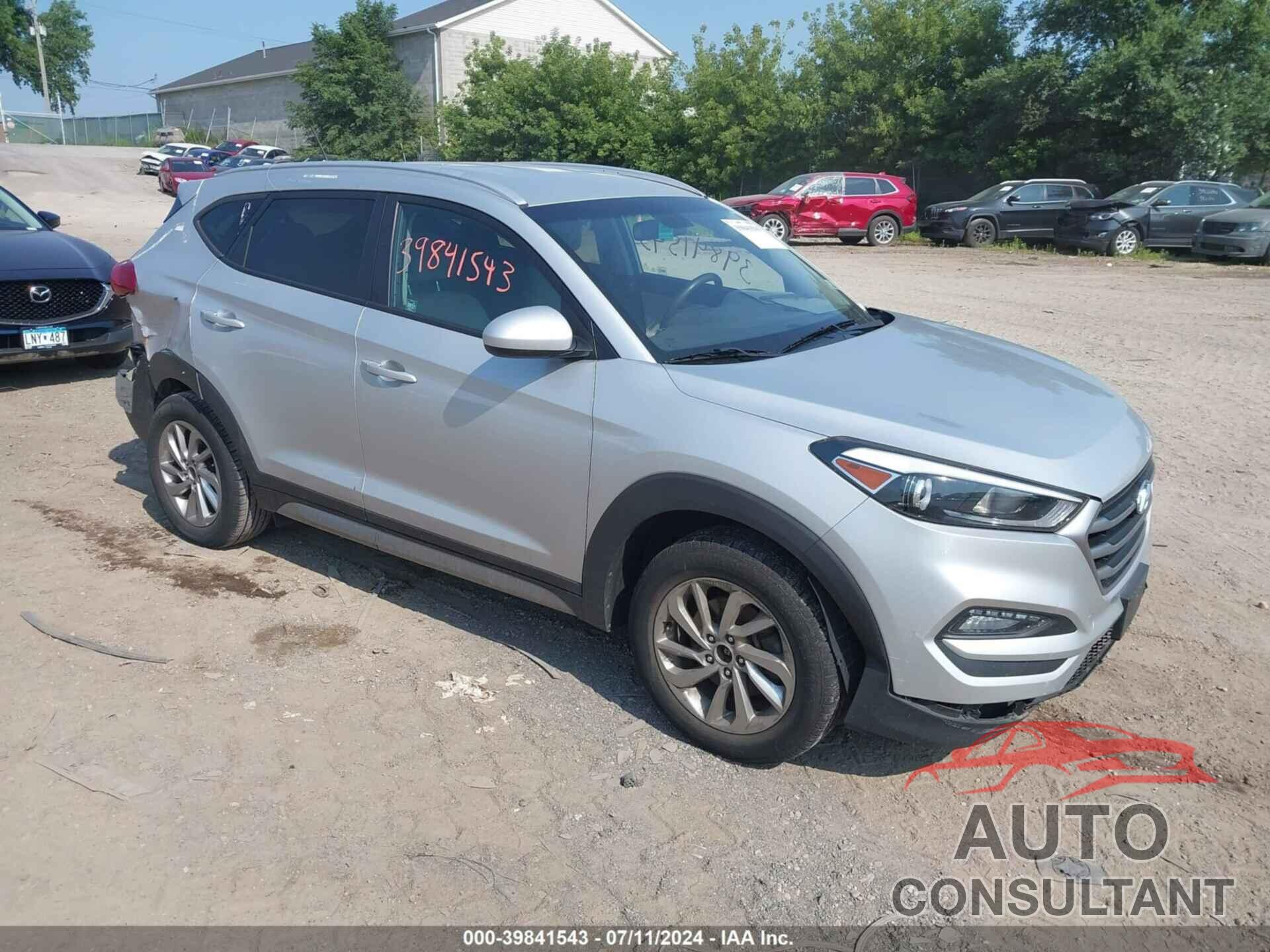 HYUNDAI TUCSON 2017 - KM8J3CA48HU268552