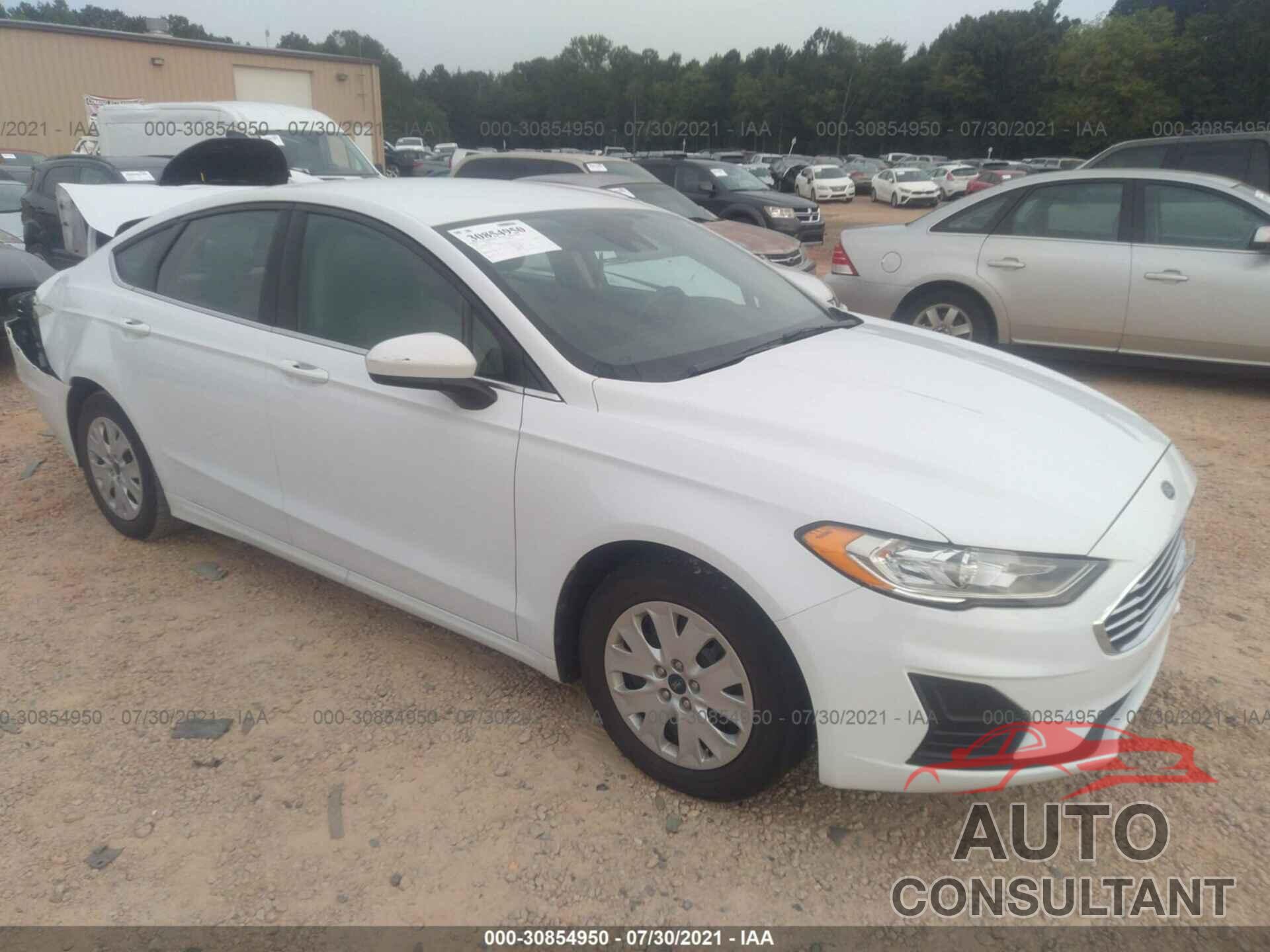 FORD FUSION 2019 - 3FA6P0G71KR126787