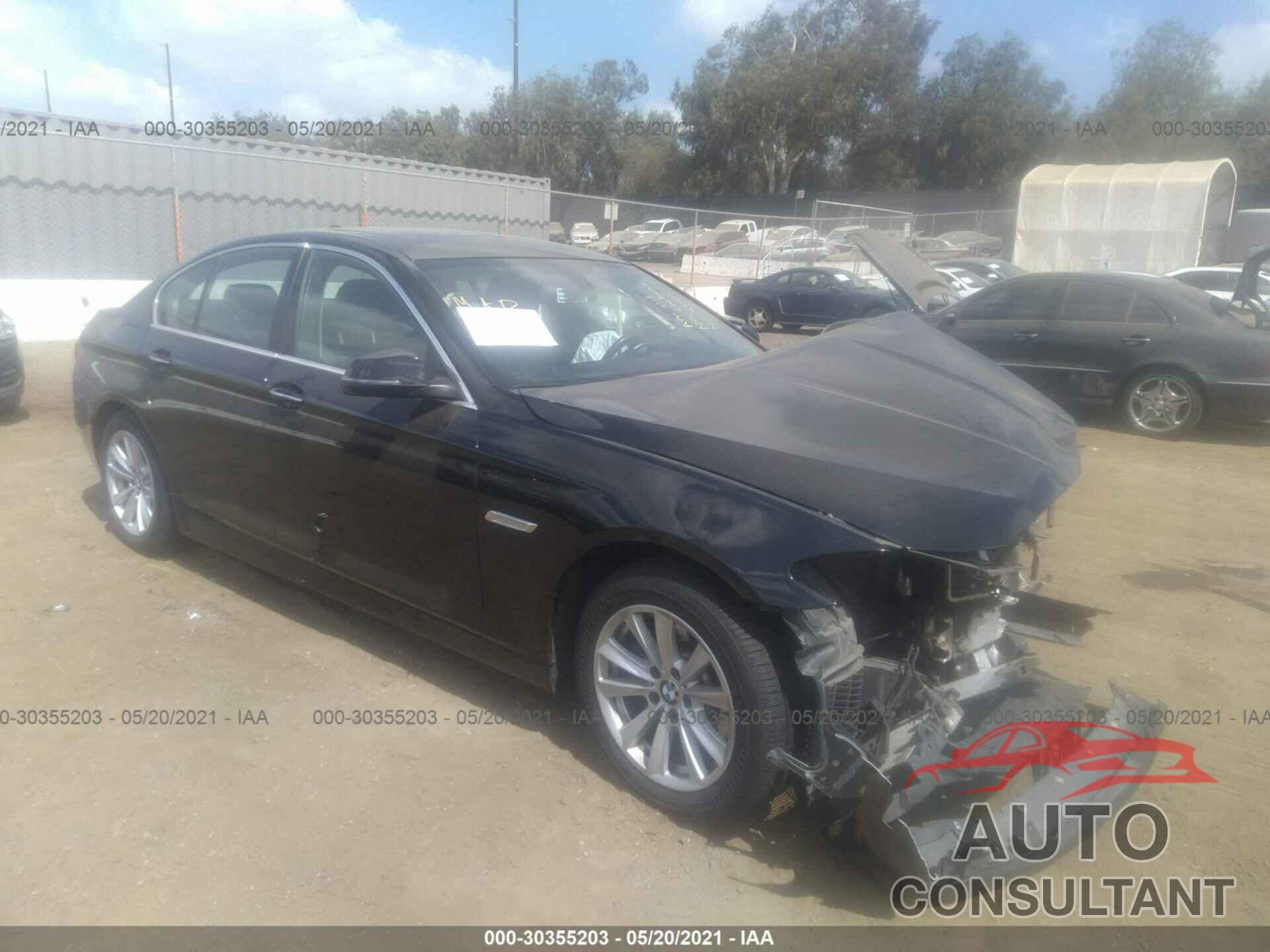 BMW 5 SERIES 2016 - WBA5A5C58GG352636