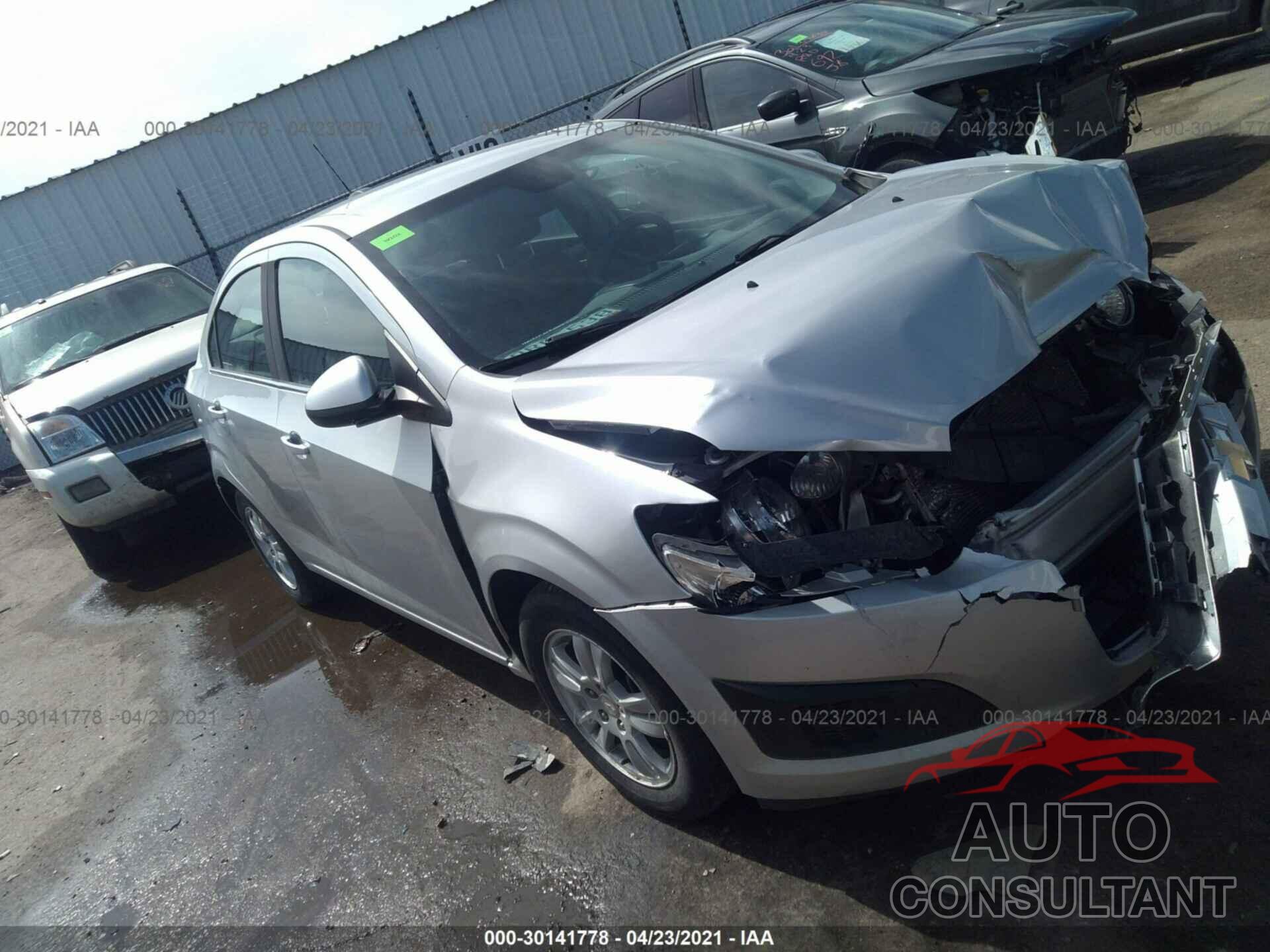 CHEVROLET SONIC 2016 - 1G1JC5SH4G4132802