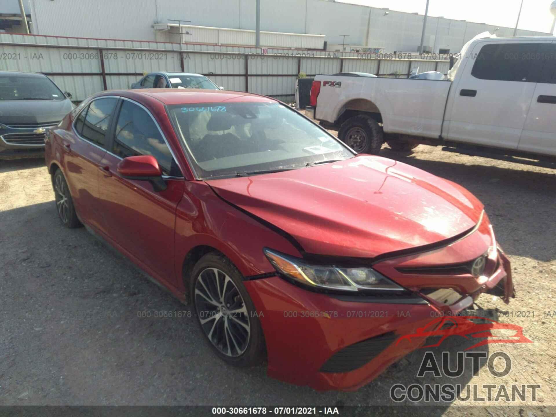 TOYOTA CAMRY 2020 - 4T1G11AK1LU319773