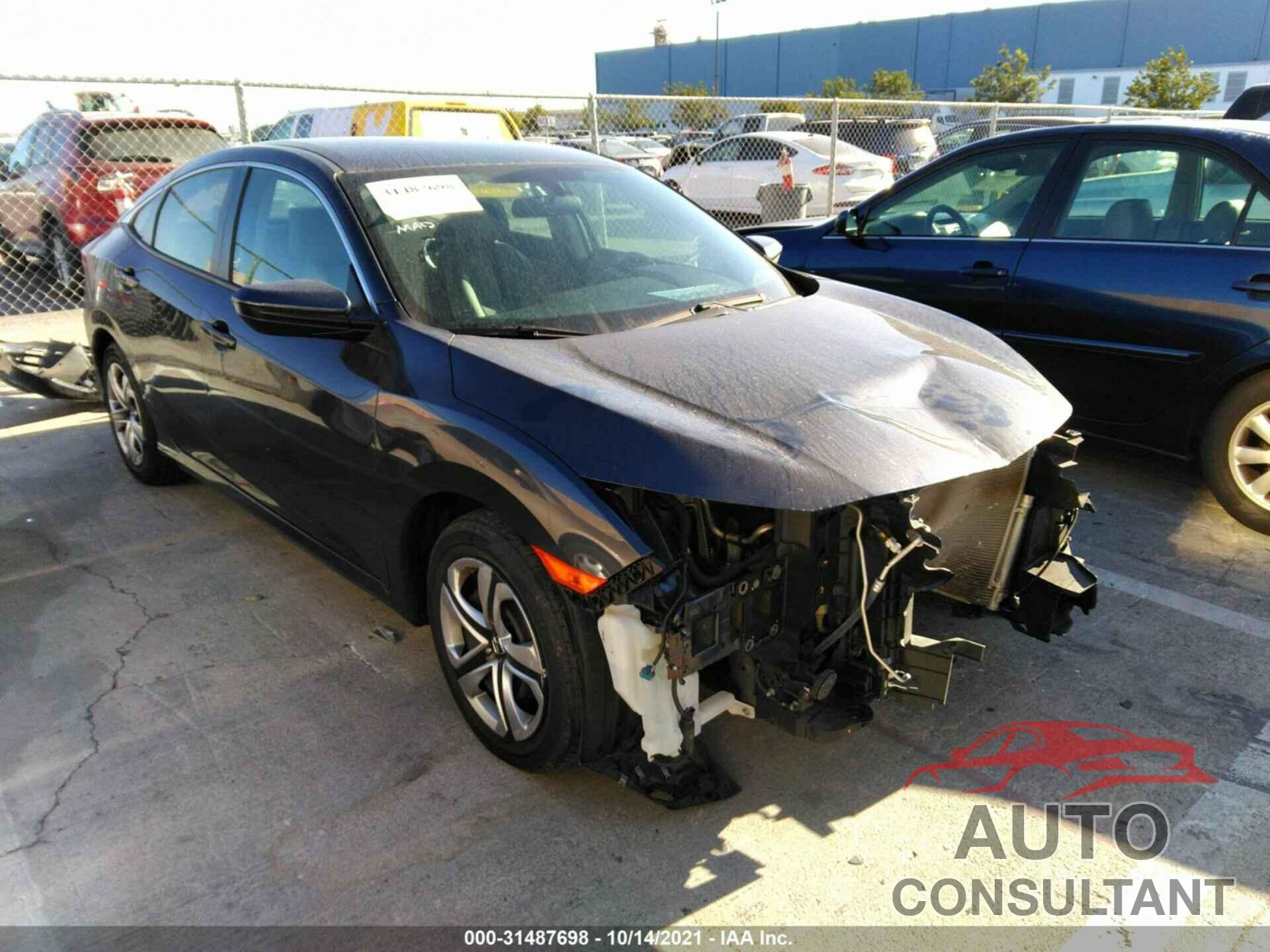 HONDA CIVIC SEDAN 2018 - 2HGFC2F56JH607292