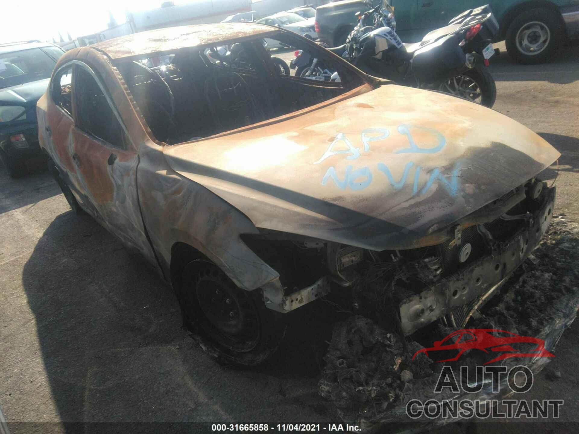 MAZDA MAZDA3 4-DOOR 2018 - 3MZBN1V31JM217281