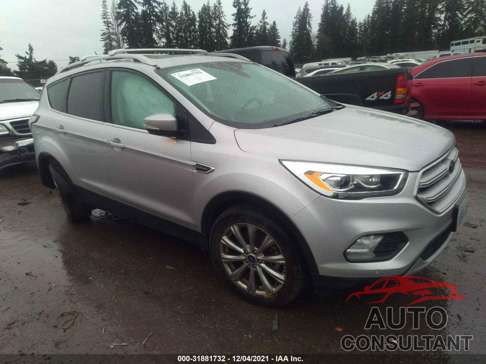 FORD ESCAPE 2018 - 1FMCU0J92JUB16790