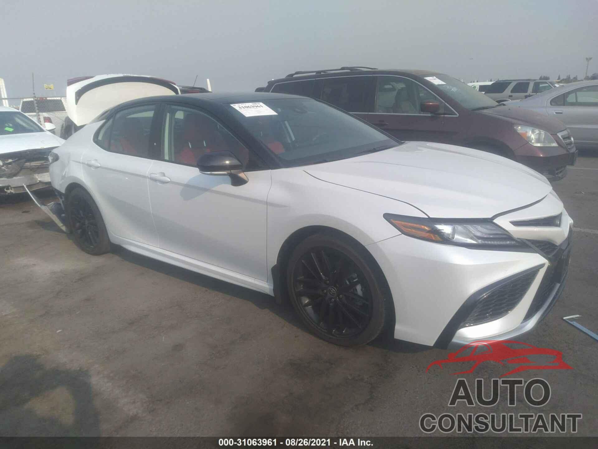 TOYOTA CAMRY 2021 - 4T1K61BK8MU032670